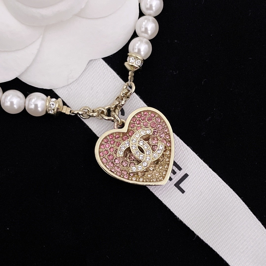 Chanel small double-sided heart necklace