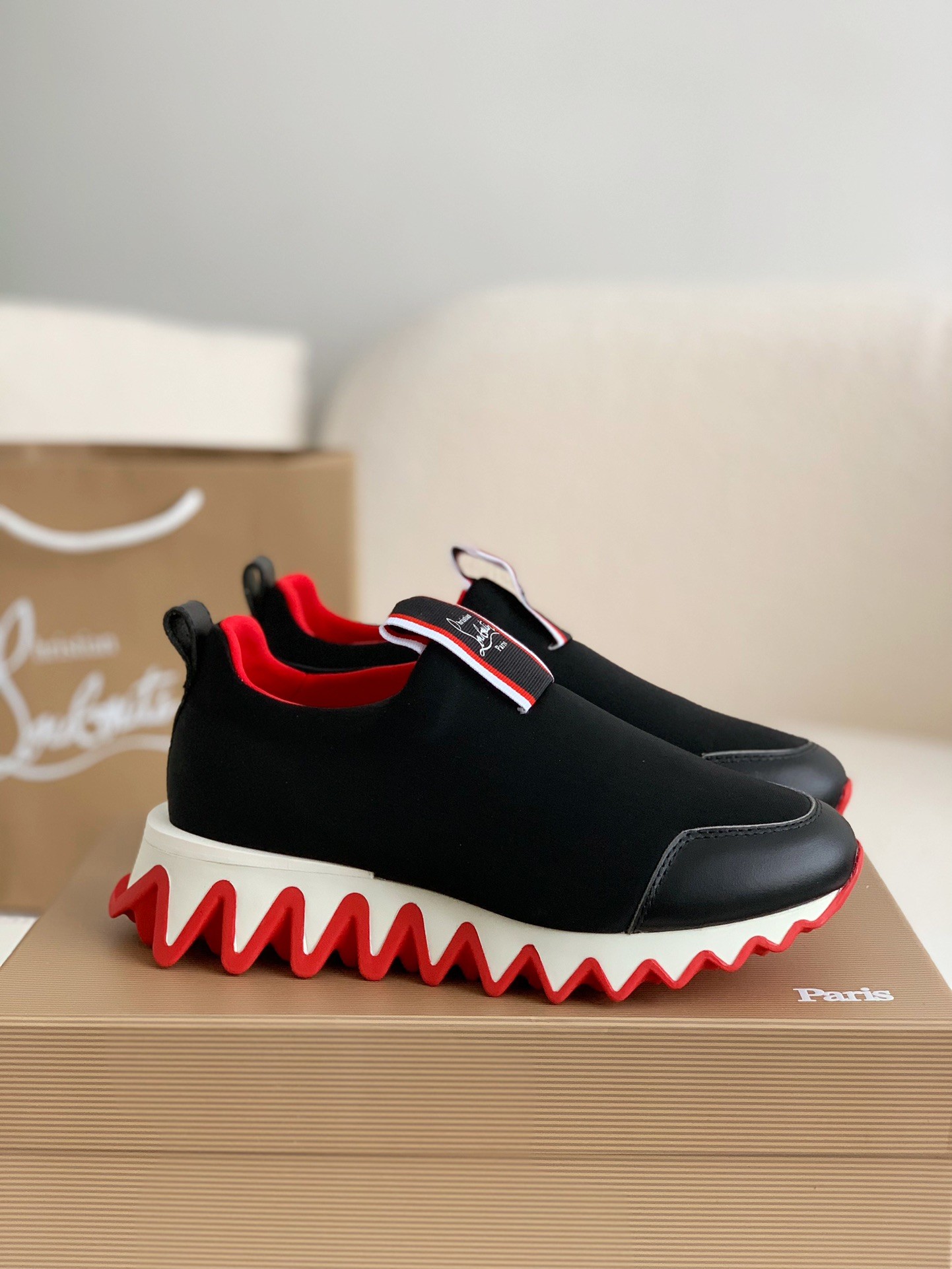 Christian Louboutin Sneakers W US5 = EUR35