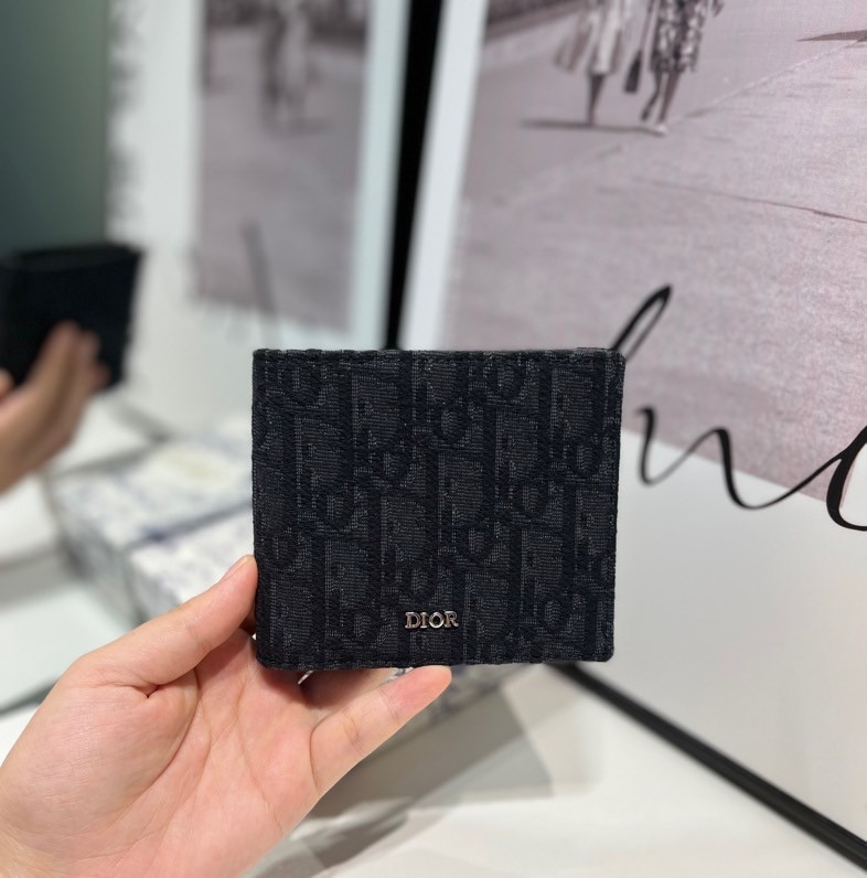 DIOR  wallet