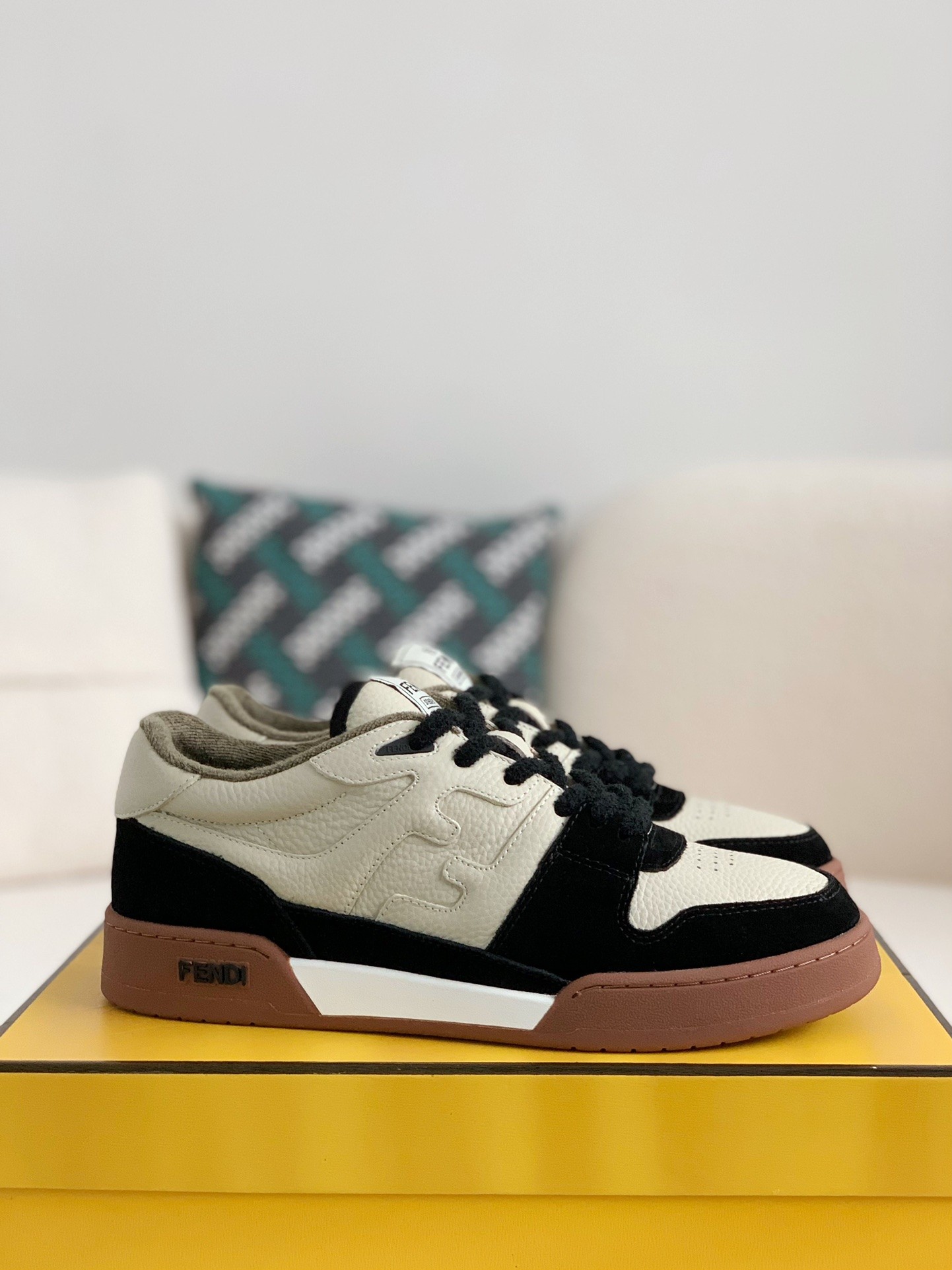 FENDI Retro Sneakers  W US5.5=EUR36=CM23