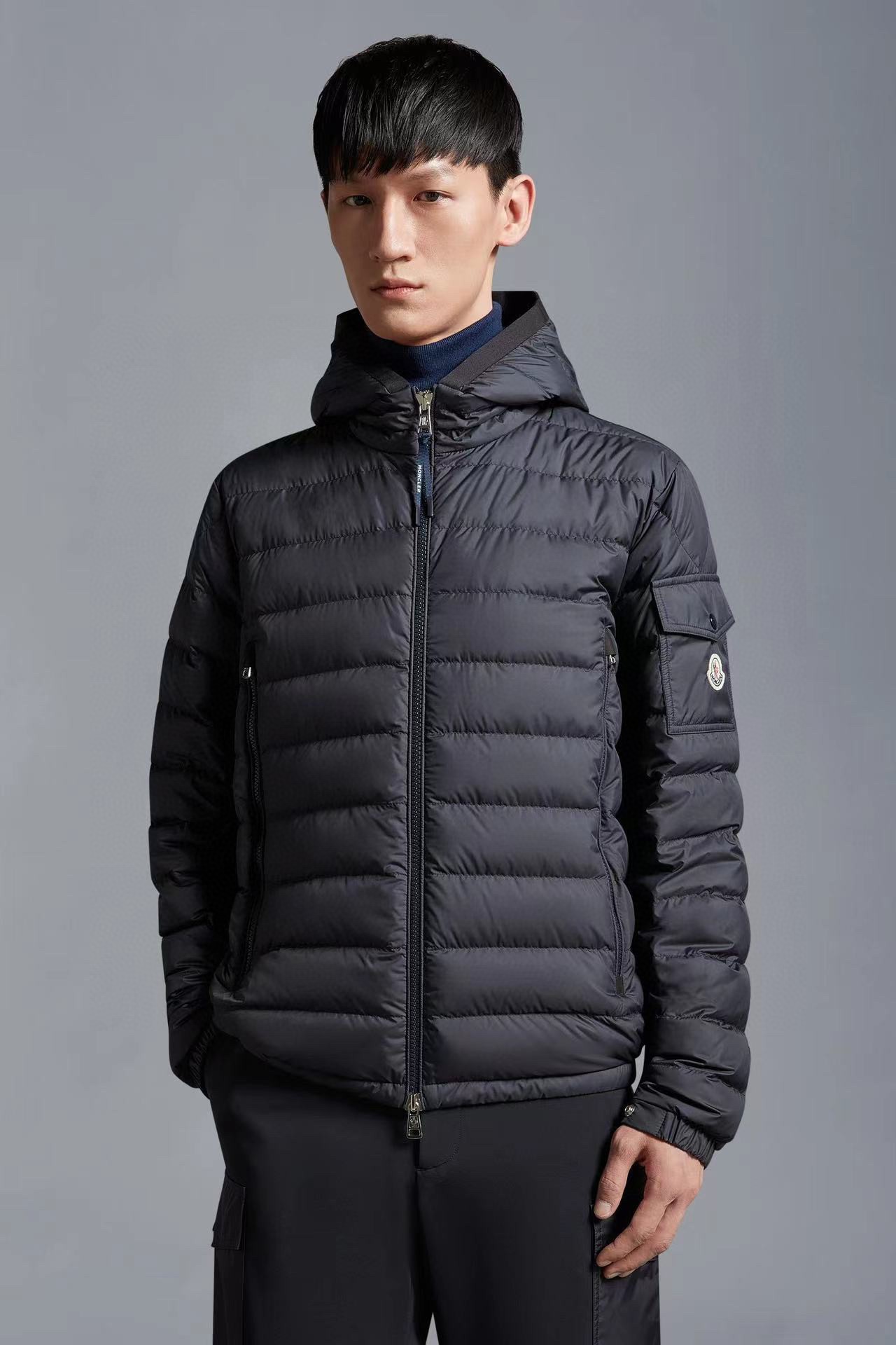 Moncler Short  men's down jacket-black 195cm 100kg