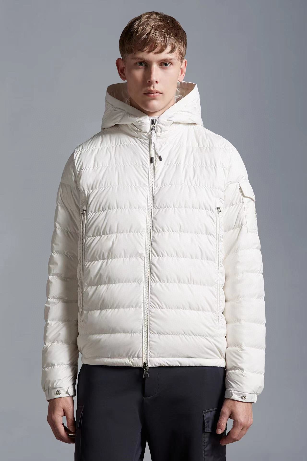 Moncler Short  men's down jacket-white 195cm 100kg