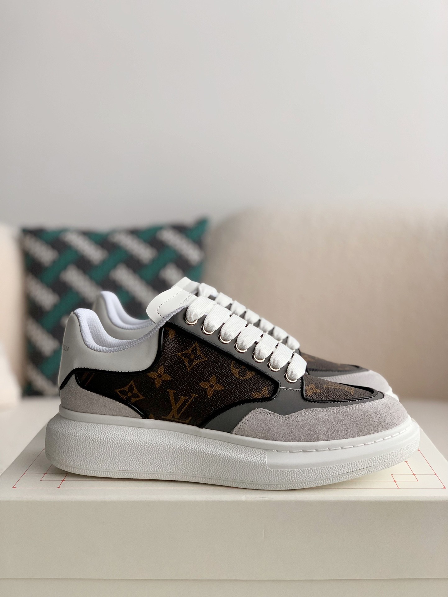 Alexander McQueen x Lv versatile Sneakers  W US5.5=EUR36=CM23