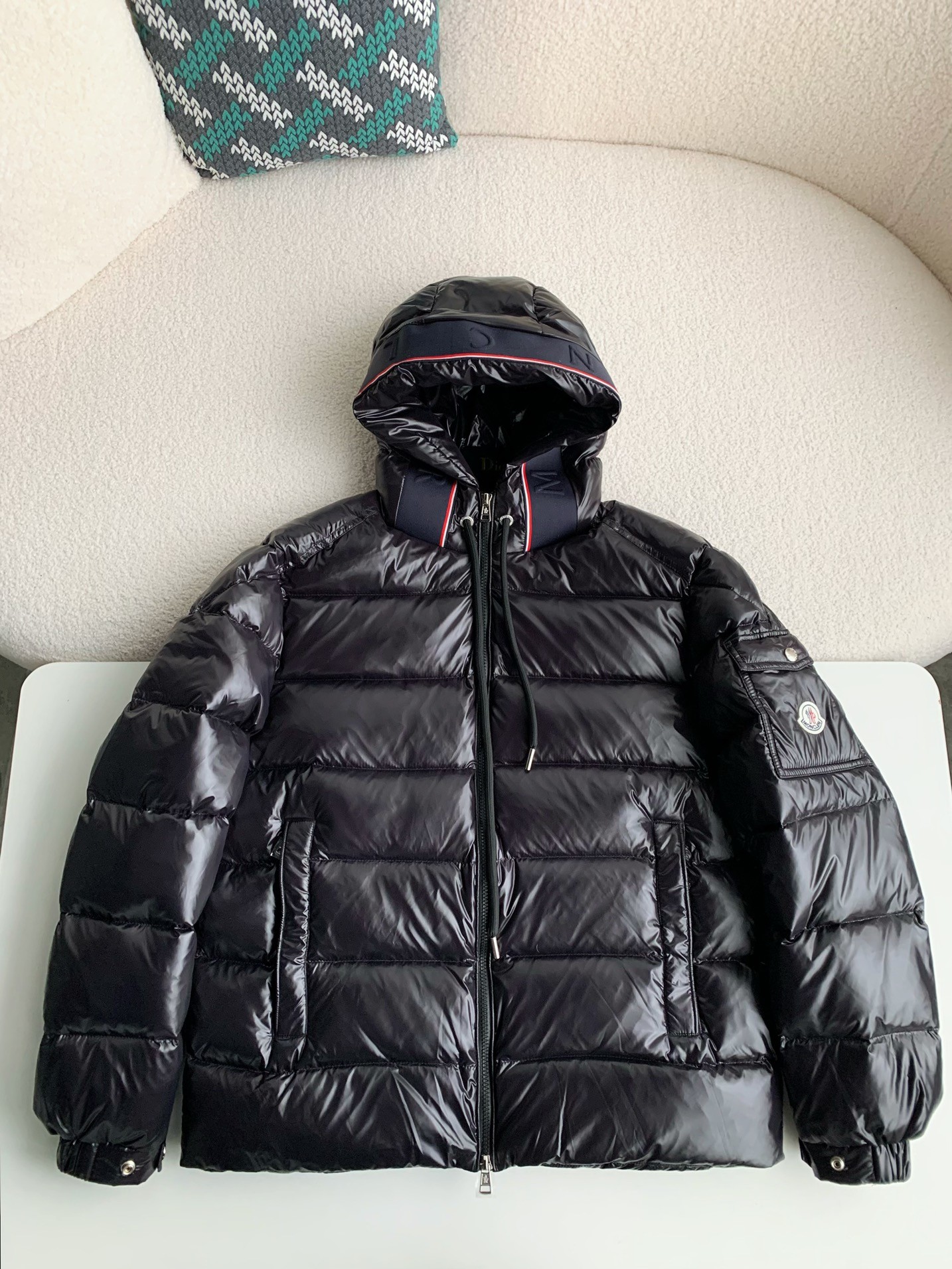 Moncler Short  men's down jacket 100kg≈220 pounds 195cm ≈ 6 feet 5 inches