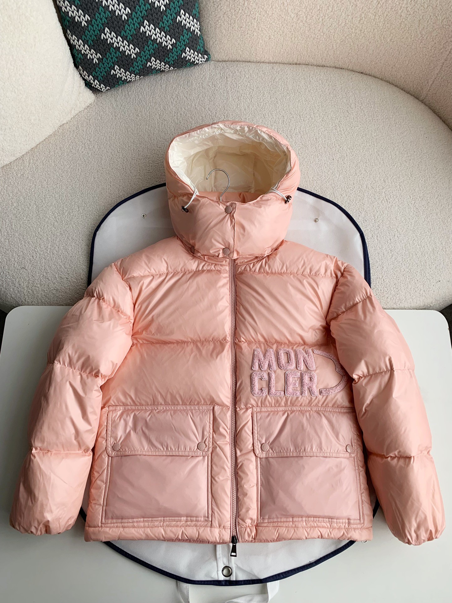 Moncler Thick down jacket for women-pink 100kg 195cm