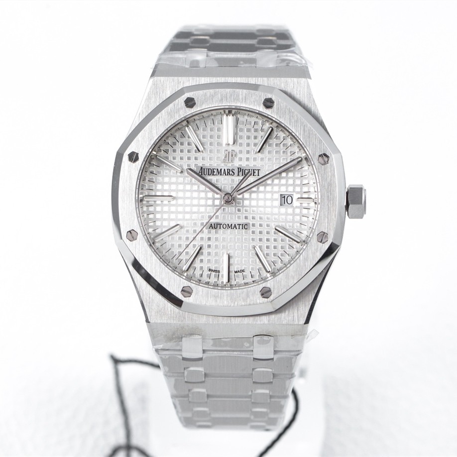 Audemars Piguet Royal Oak 15400 Series Men's Watch 41mm