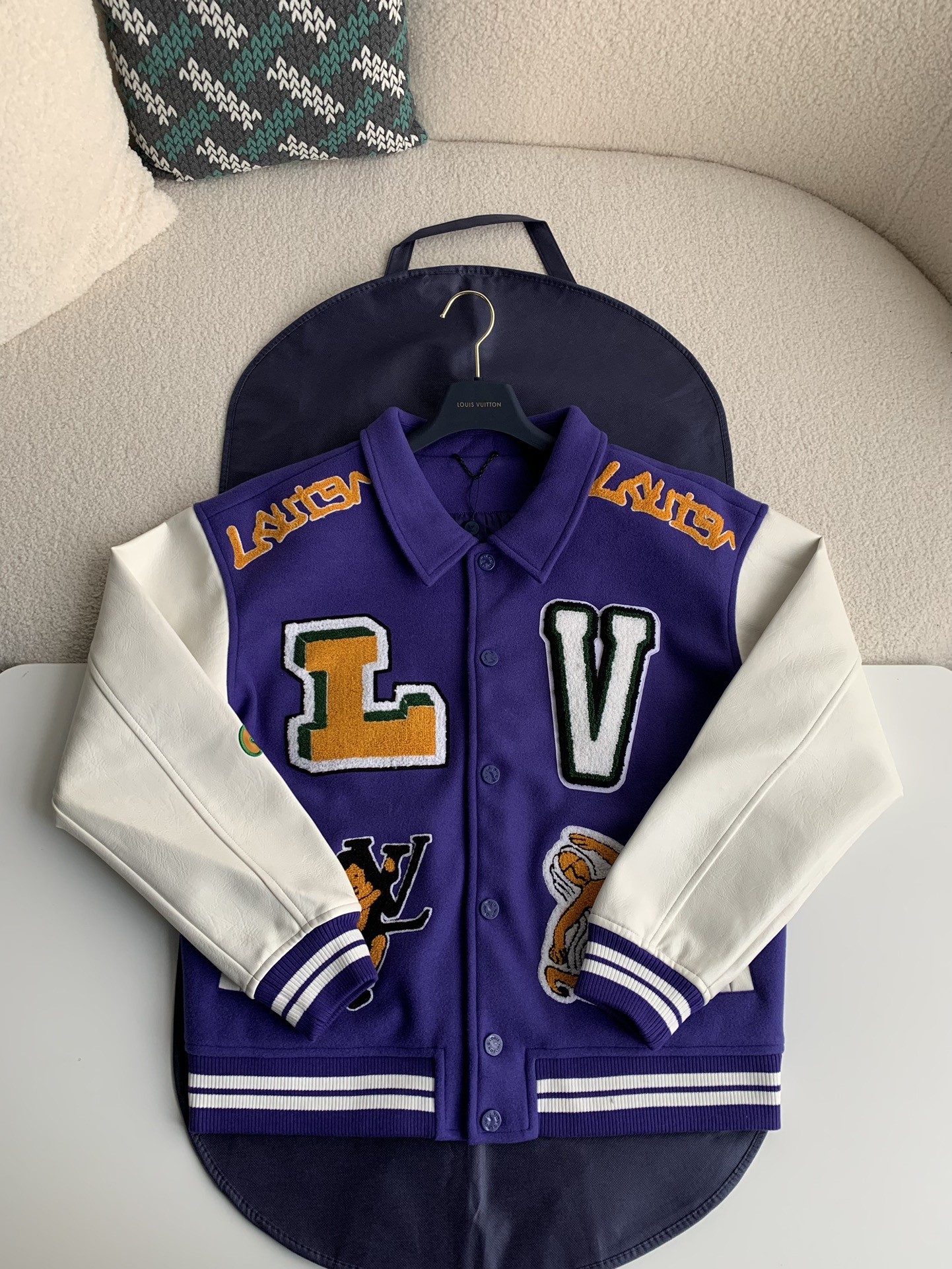 Louis Vuitton Varsity Jackets 100kg≈220 pounds 195cm ≈ 6 feet 5 inches