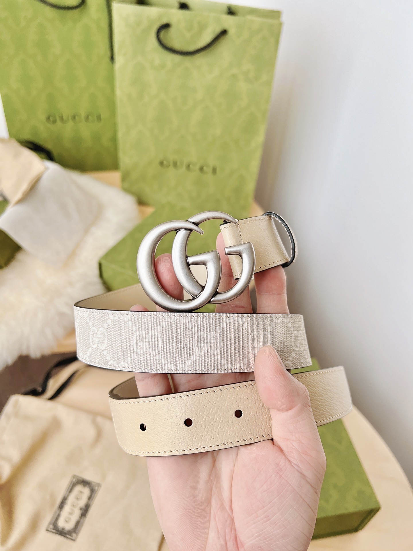 GUCCi  Ladies  Belt  1（65-73cm）