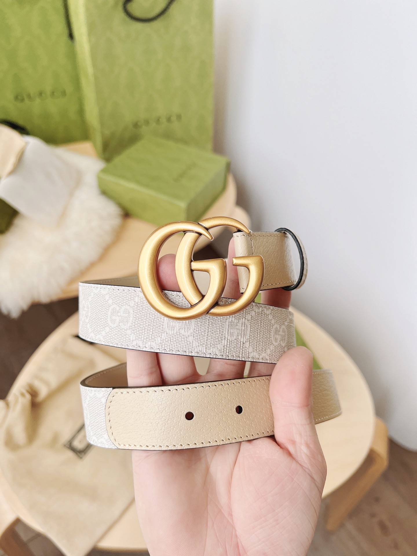 GUCCi  Ladies  Belt  1（65-73cm）