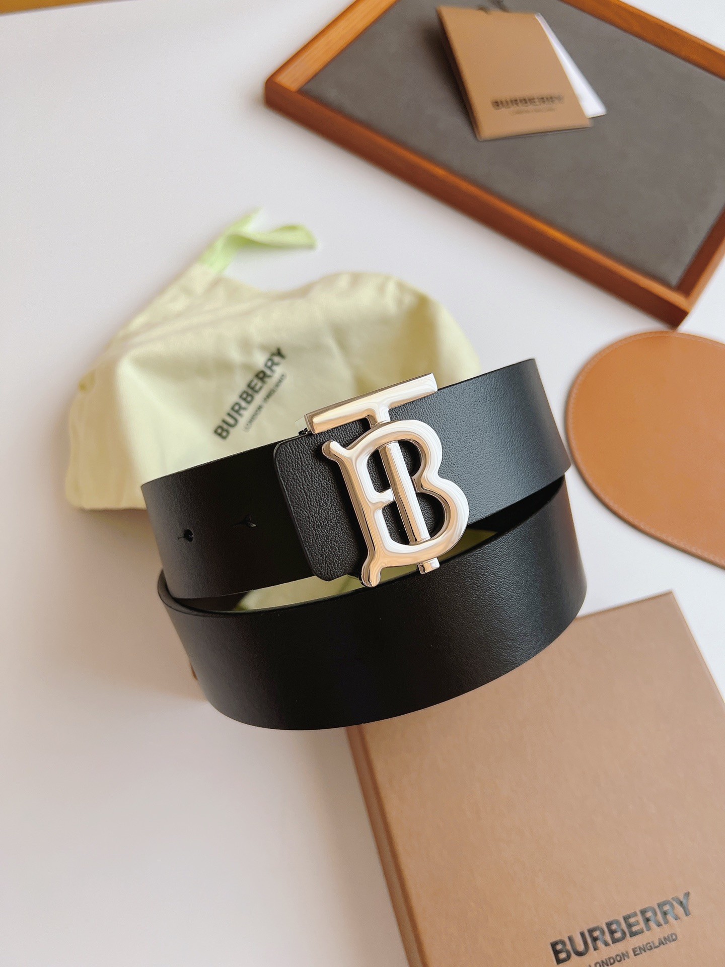 Burberry belt 1（65-73cm）