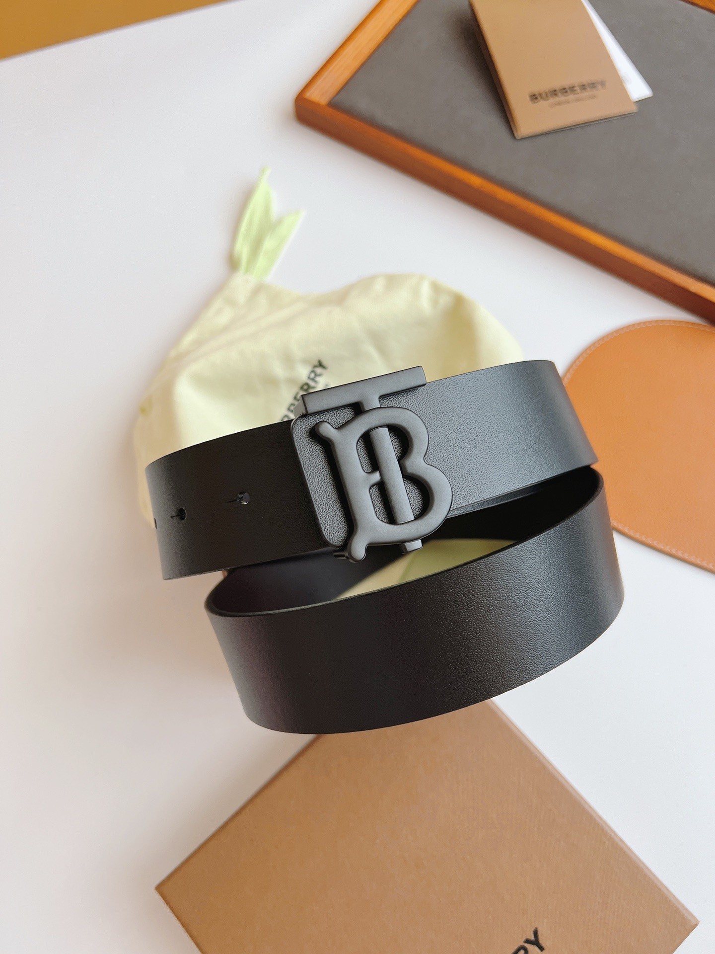 Burberry belt 1（65-73cm）