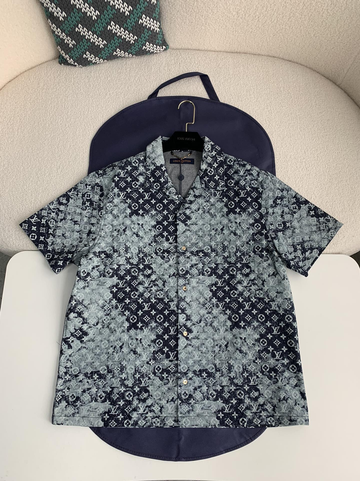 Louis Vuitton Shirts 100kg≈220 pounds 195cm ≈ 6 feet 5 inches