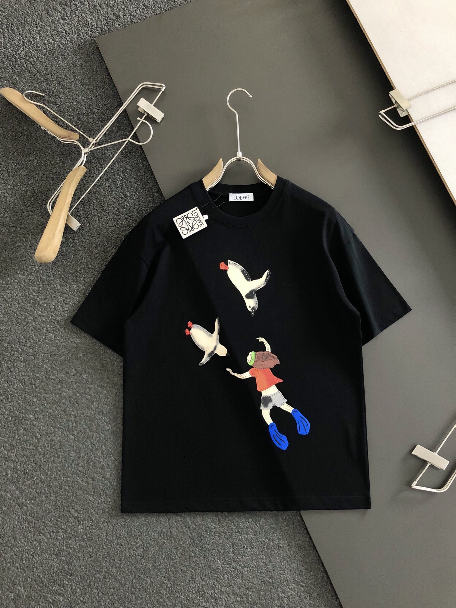 LOEWE Chihiro and Chihiro t-shirts 195cm 100kg