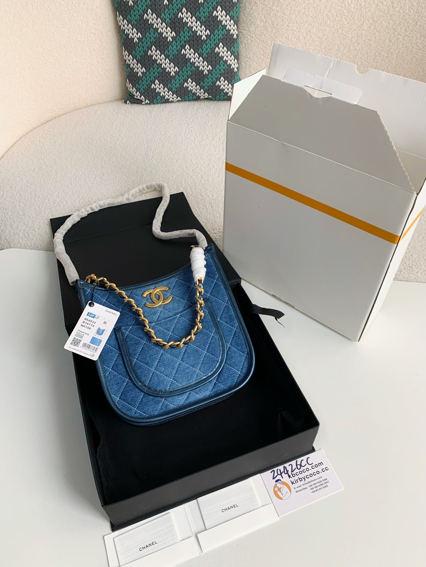 Chanel Denim Hobo pocket straggler shoulder bag  Size：22*6*24cm