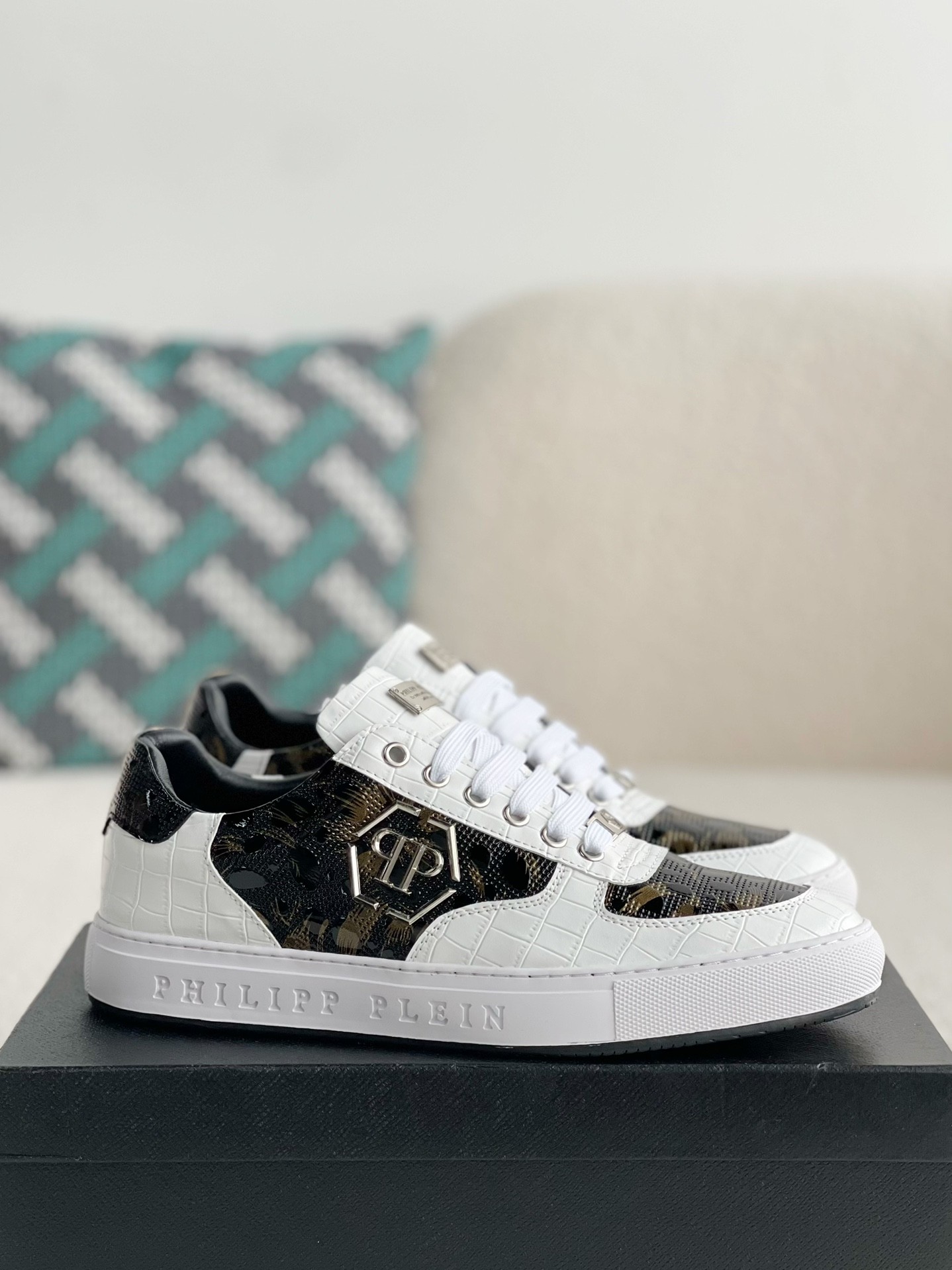 Philipp  Plein  SNEAKERS Size Opition Select