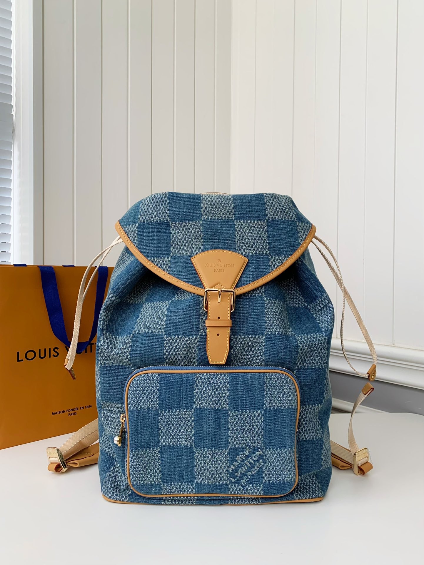 Louis Vuitton Montsouris backpack M40708  Size：32*40*19cm