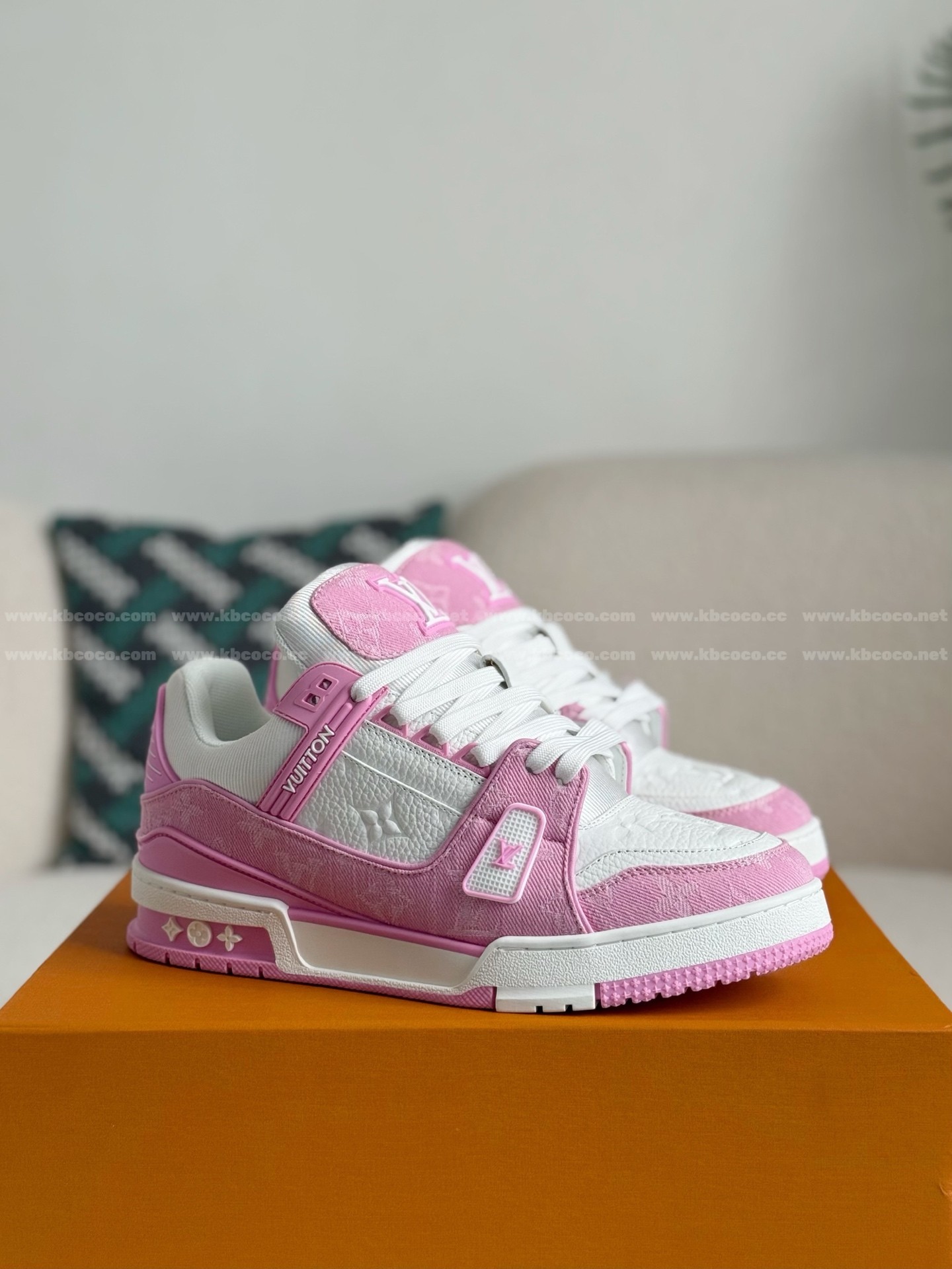 「#5755」LOUIS VUITTON TRAINER SNEAKERS