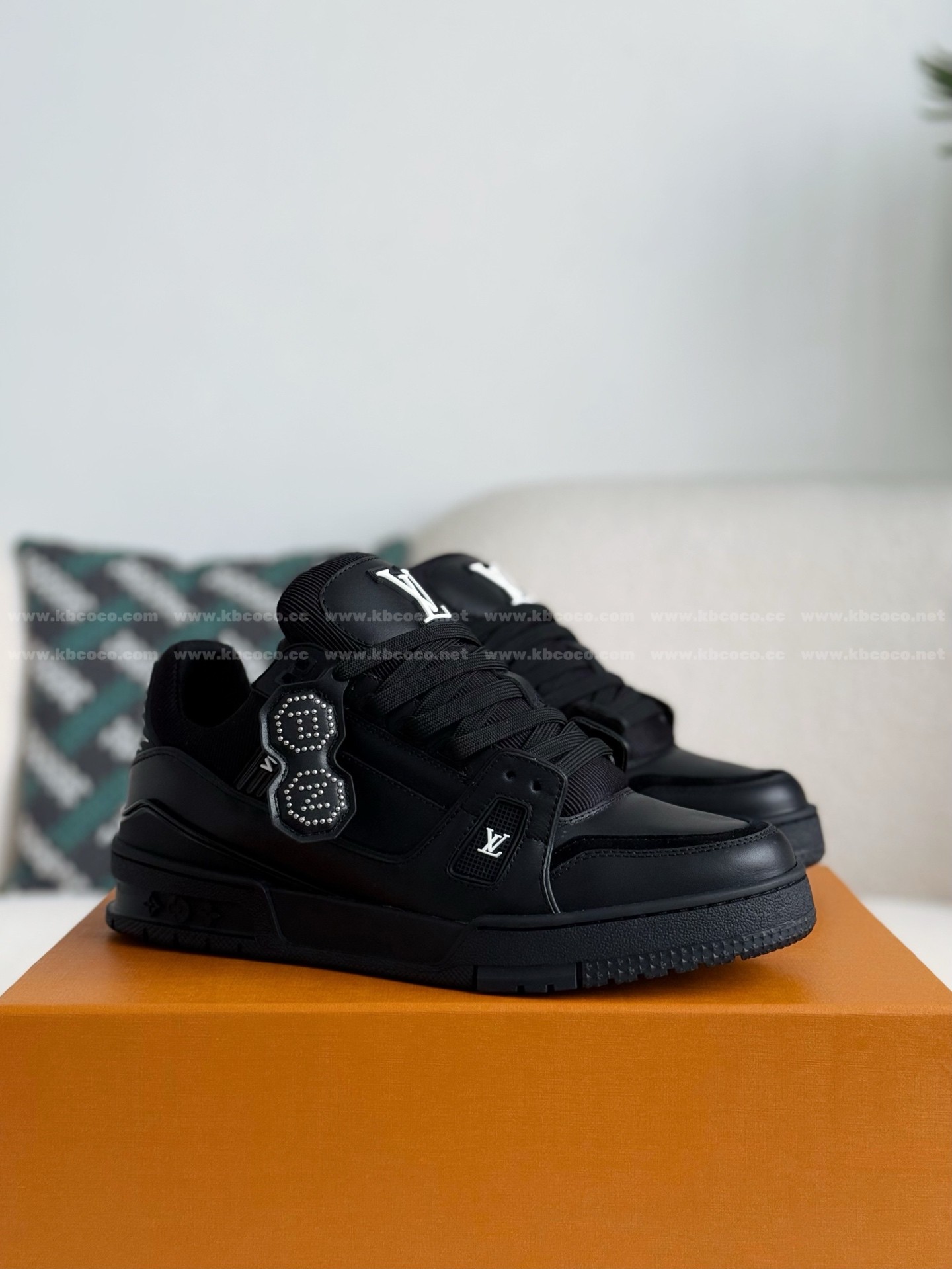 「#5860」LOUIS VUITTON x NIGO TRAINER FW25 SNEAKERS