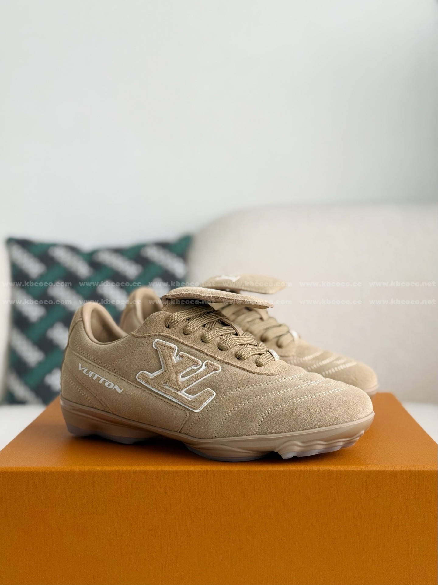 「#5870」LOUIS VUITTON FOOTPRINT SOCCER CASUAL SHOES