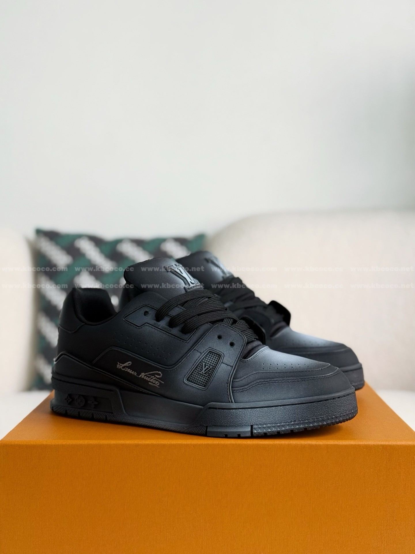 「#5874」LOUIS VUITTON TRAINER SNEAKERS