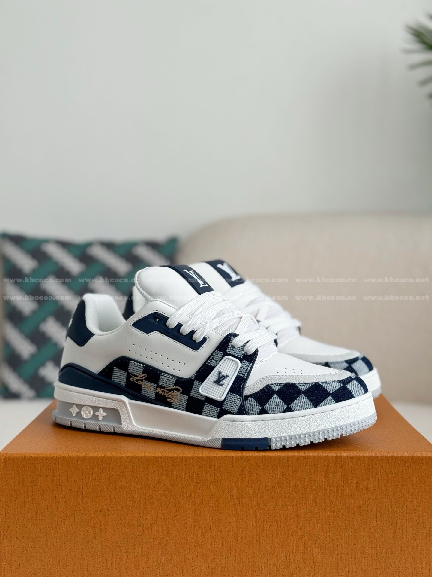 「#5974」LOUIS VUITTON TRAINER SNEAKERS