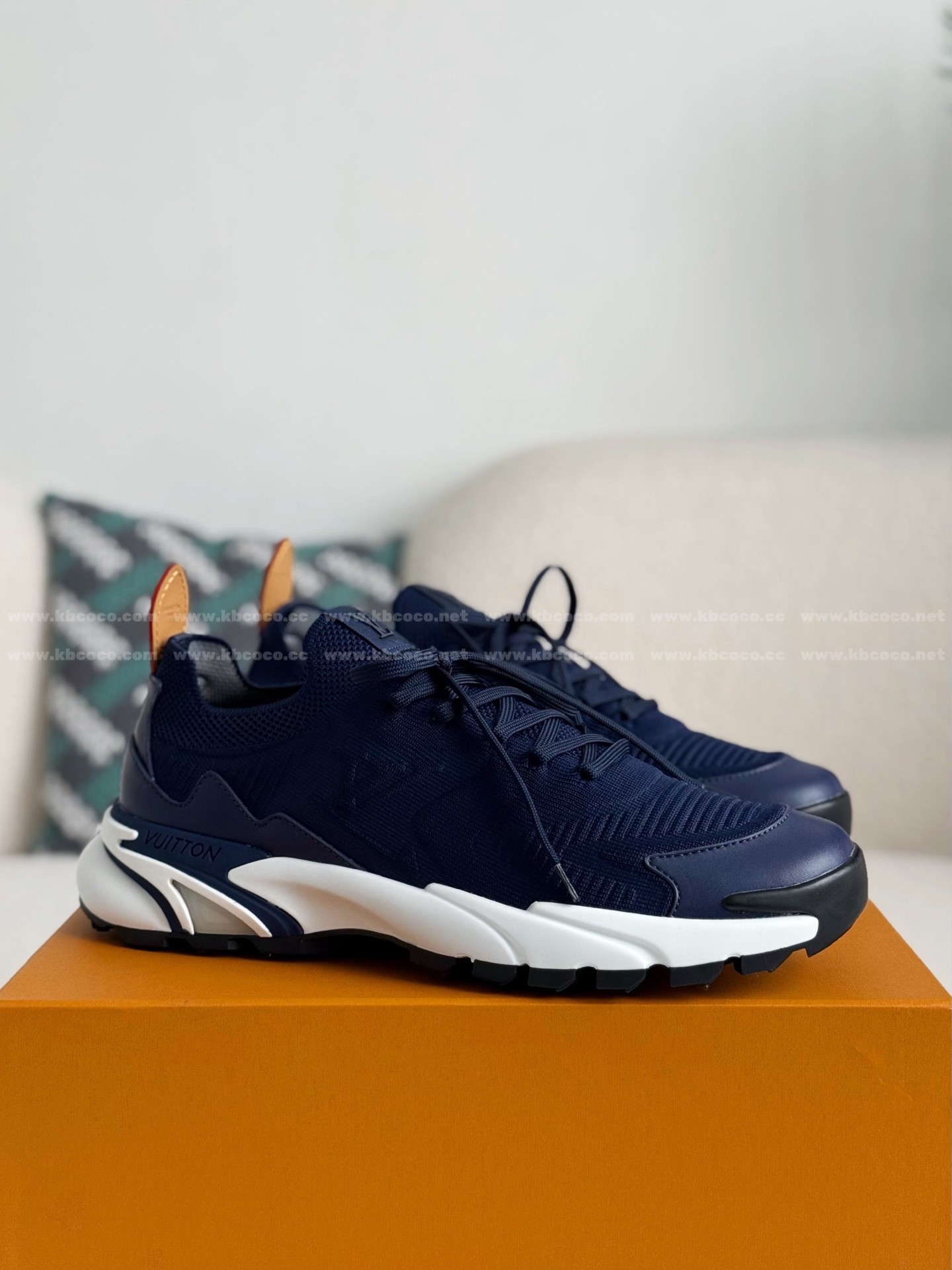 「#5979」LOUIS VUITTON RUNNER TATIC  SNEAKERS