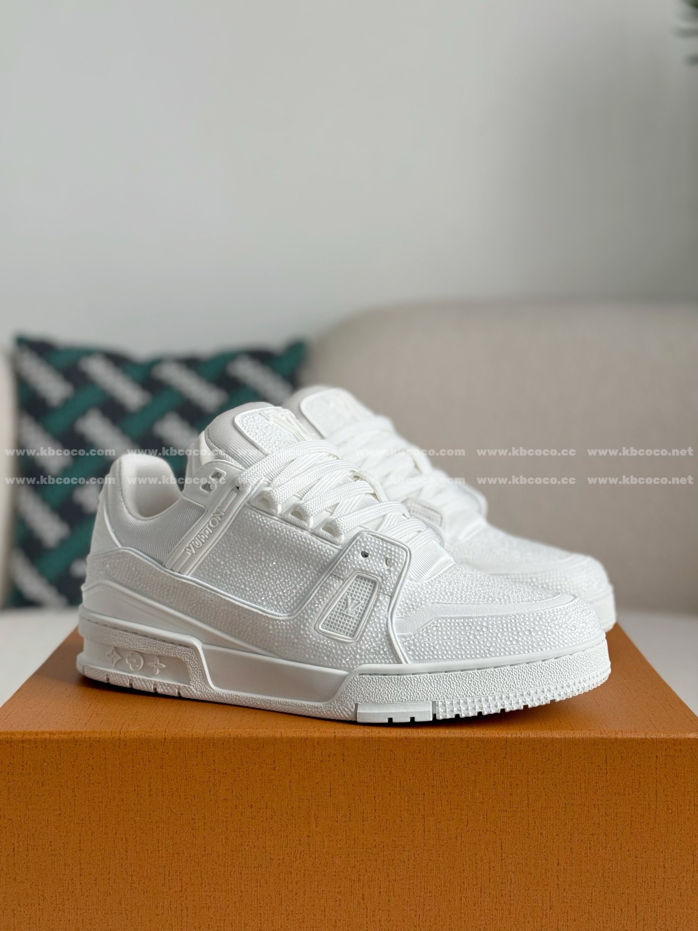 「#6021」LOUIS VUITTON TRAINER SNEAKERS