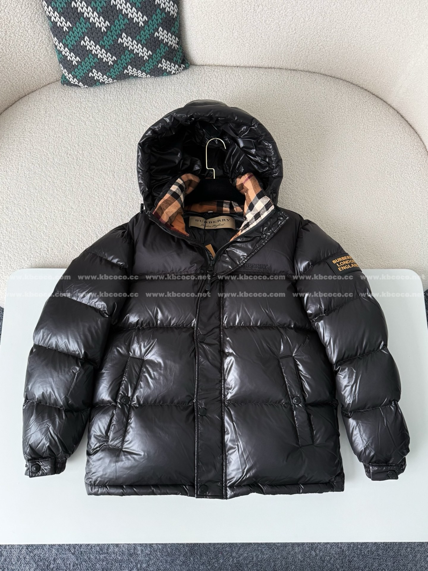 「#6037」Burberry Down Jacket
