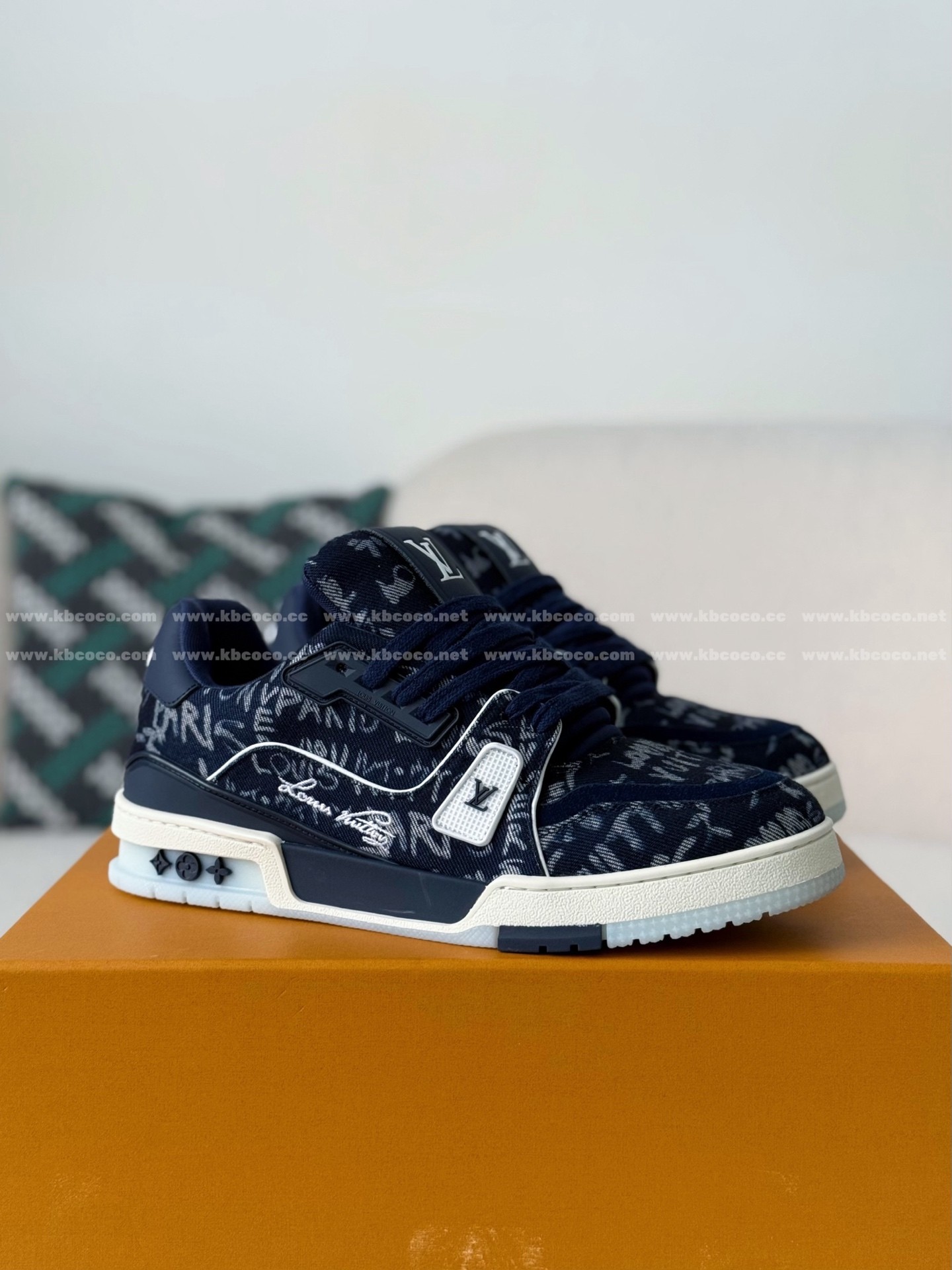 「#6040」LOUIS VUITTON TRAINER SNEAKERS