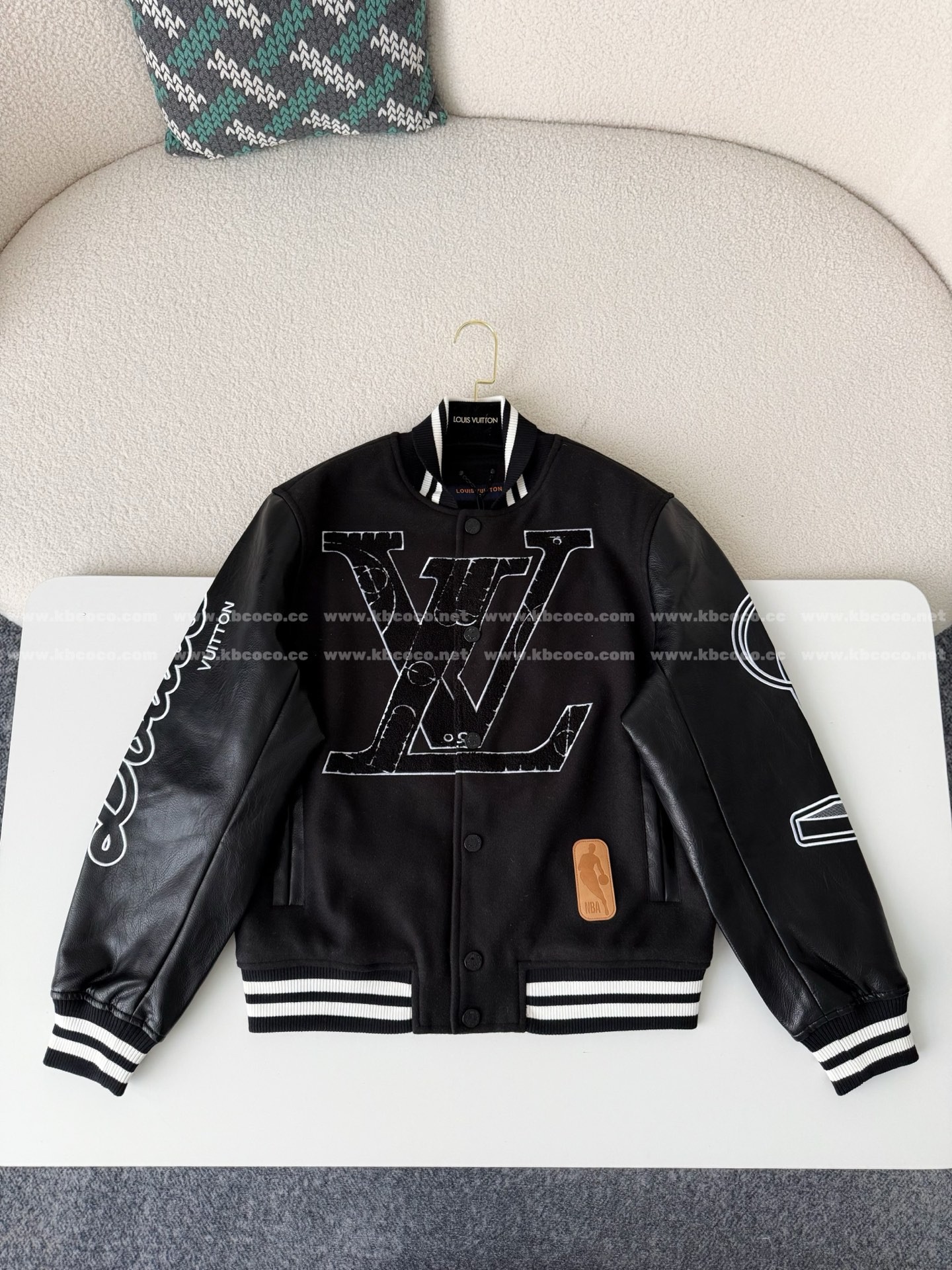 「#6085」LOUIS VUITTON x NBA LEATHER PATCHWORK BASEBALL JACKET