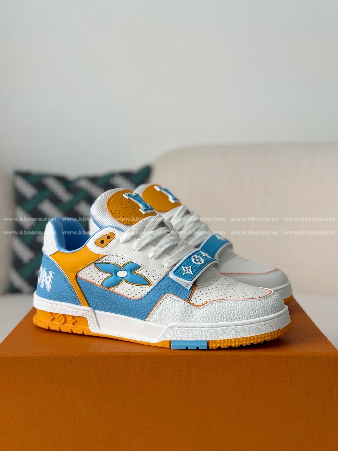 「#6238」LOUIS VUITTON TRAINER SNEAKERS