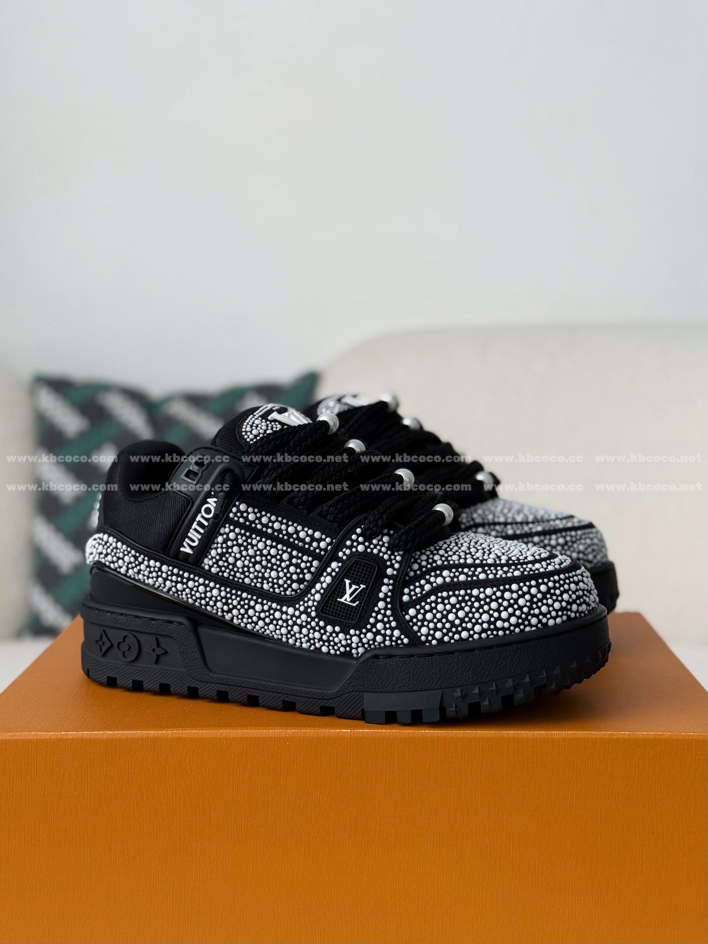 「#6252」LOUIS VUITTON TRAINER SNEAKERS