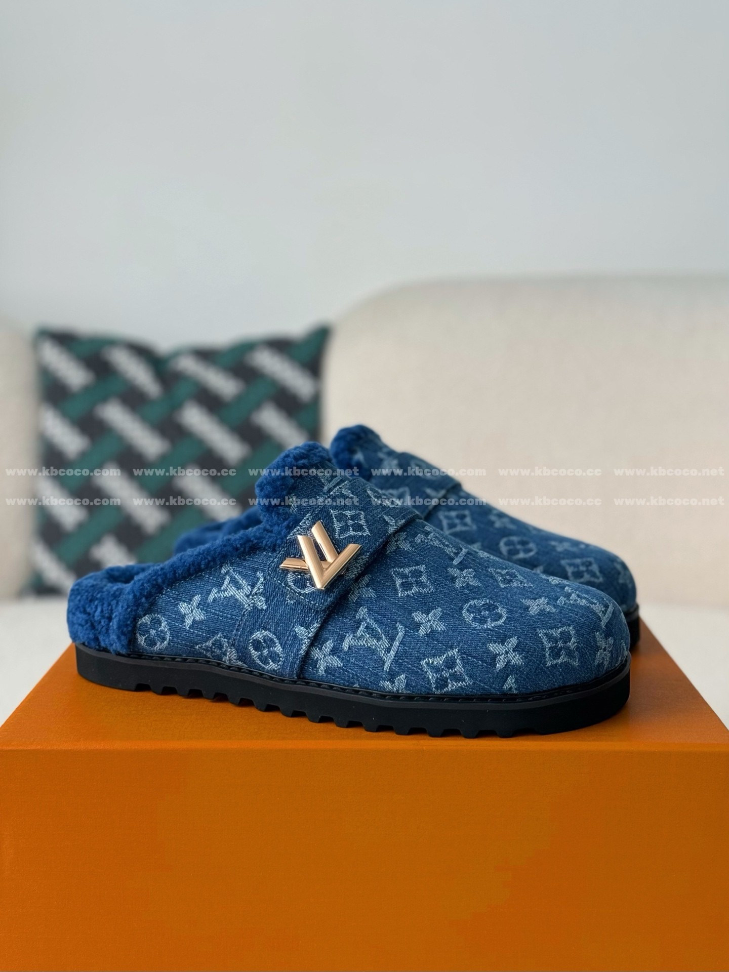 「#6266」LOUIS VUITTON SANDALS