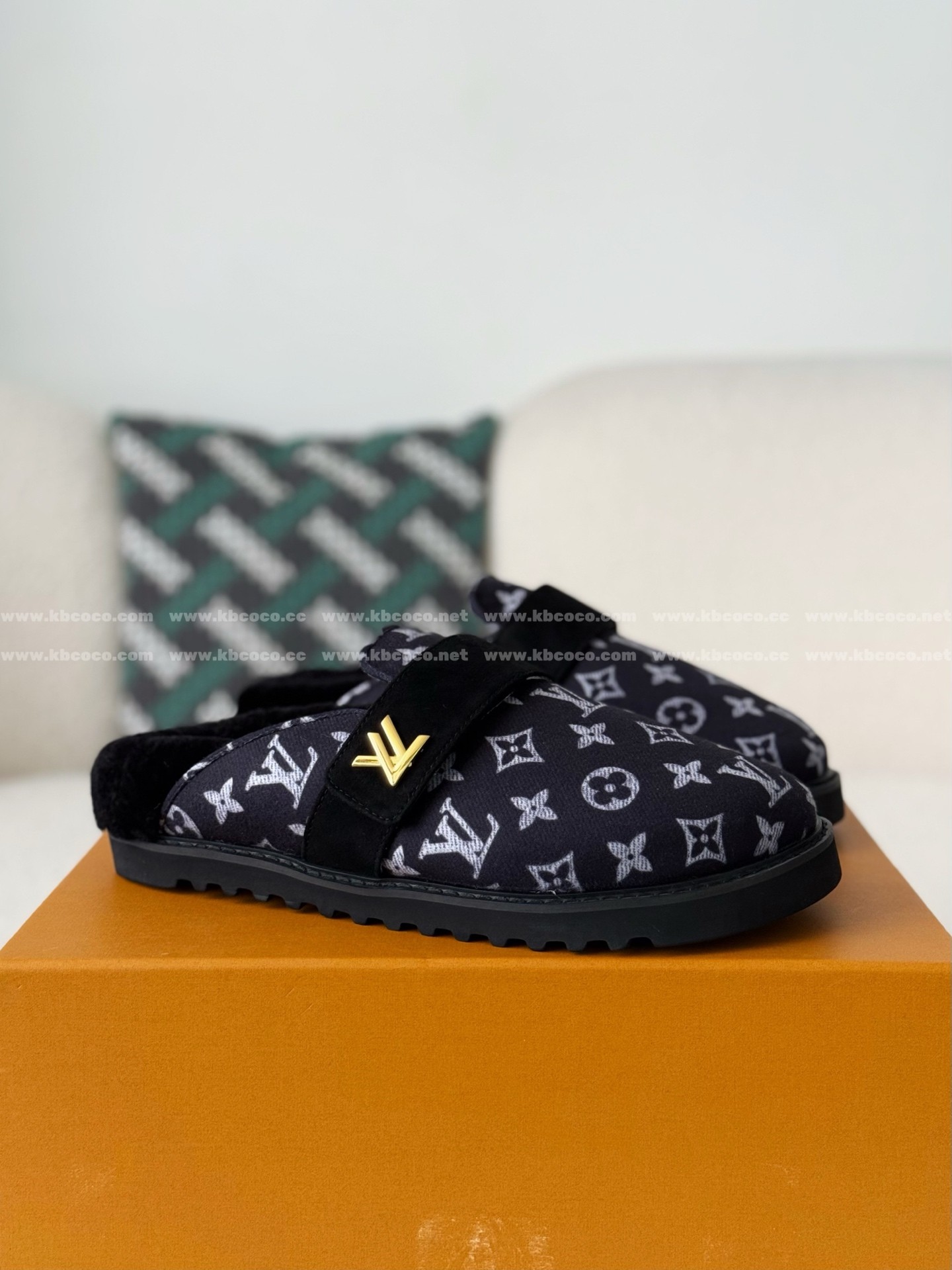 「#6318」LOUIS VUITTON SANDALS