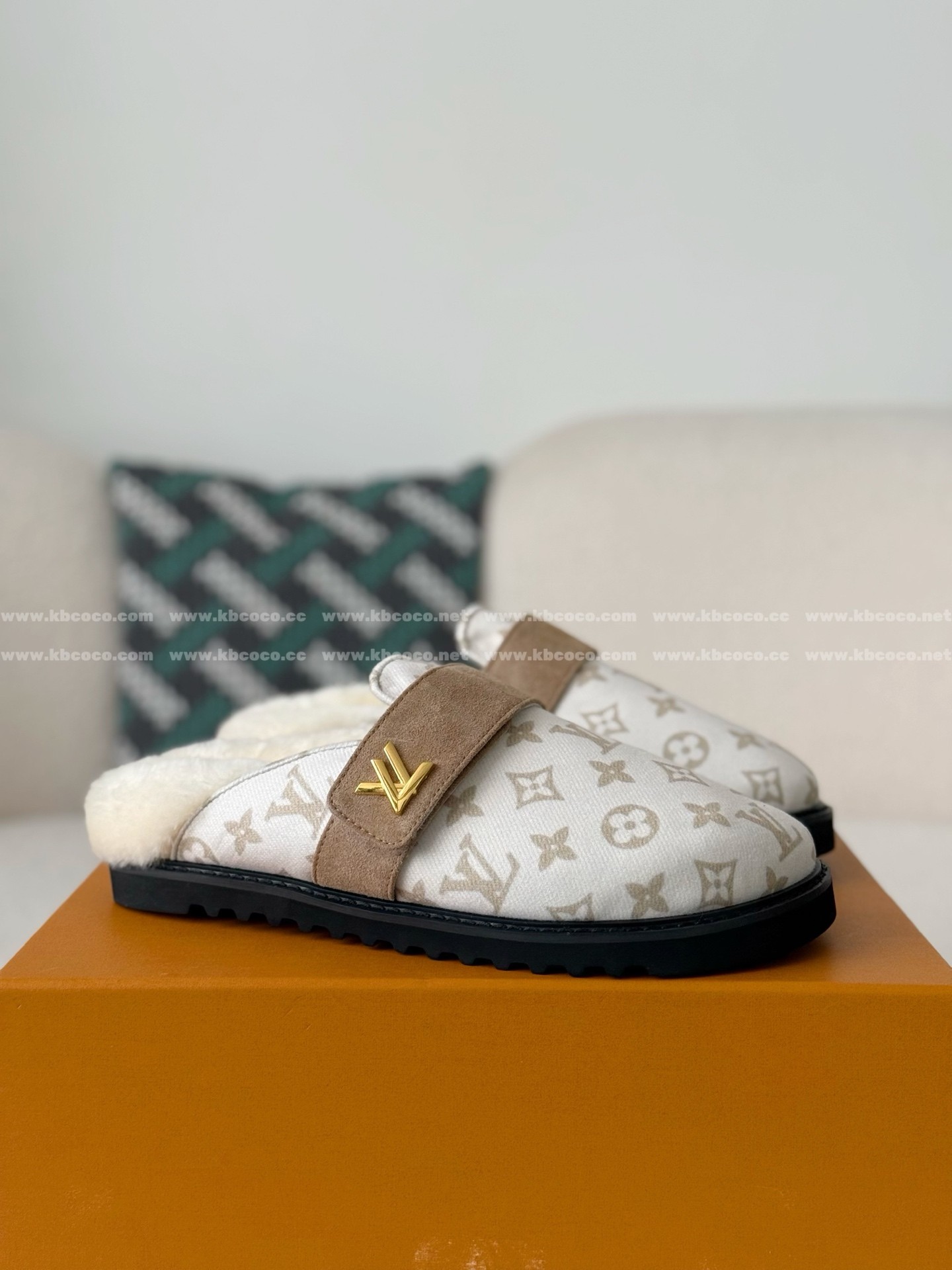 「#6319」LOUIS VUITTON SANDALS