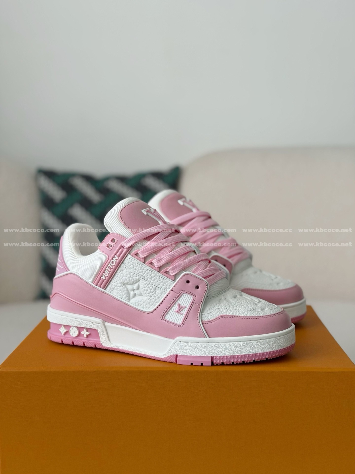 「#646」LOUIS VUITTON TRAINER SNEAKERS