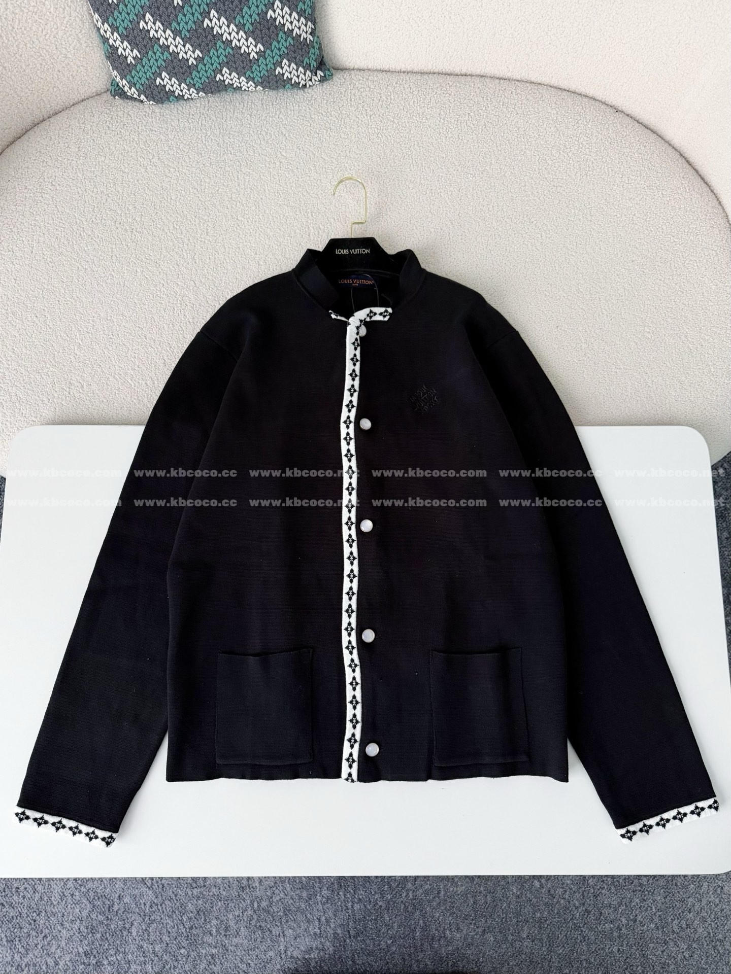 「#6398」Louis Vuitton x Nigo Joint Model FW25 Lapel Sweater