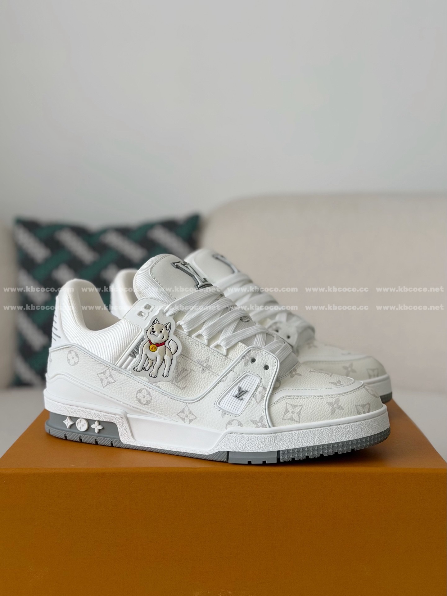 「#6413」LOUIS VUITTON TRAINER VISIONARY JOURNEY LIMITED TAG SNEAKERS