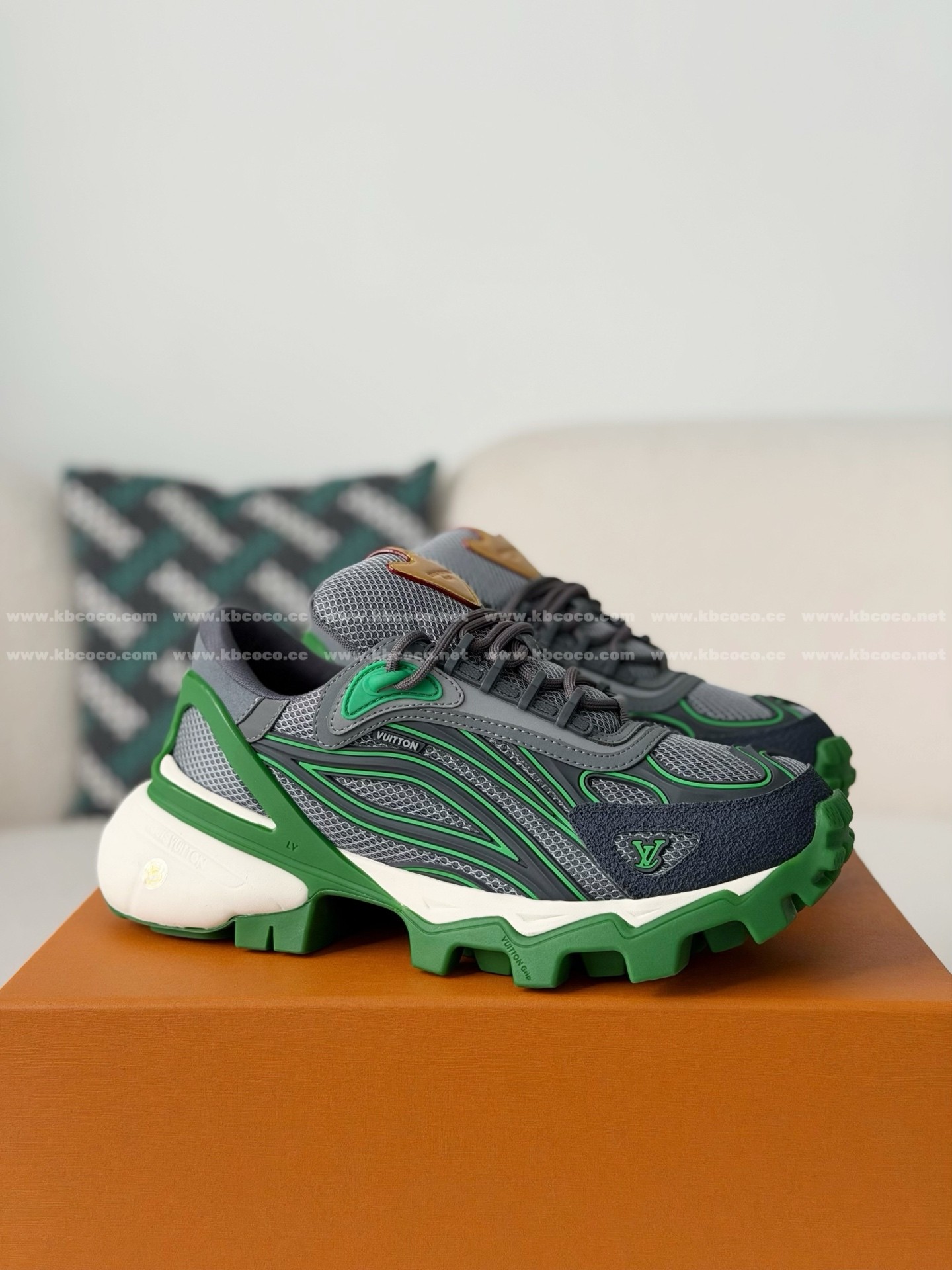 「#6478」LOUIS VUITTON SUMMIT DAD SHOES