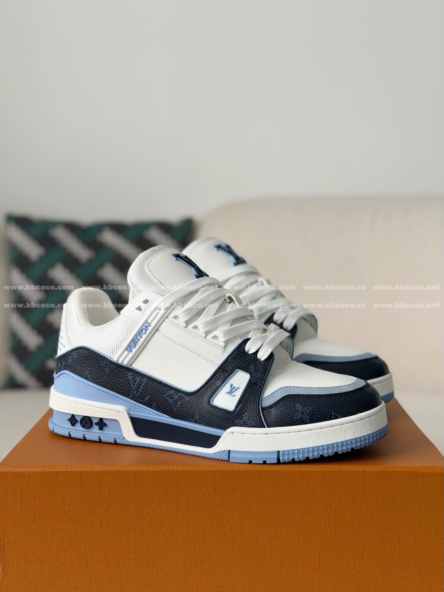 「#6480」LOUIS VUITTON TRAINER SNEAKERS