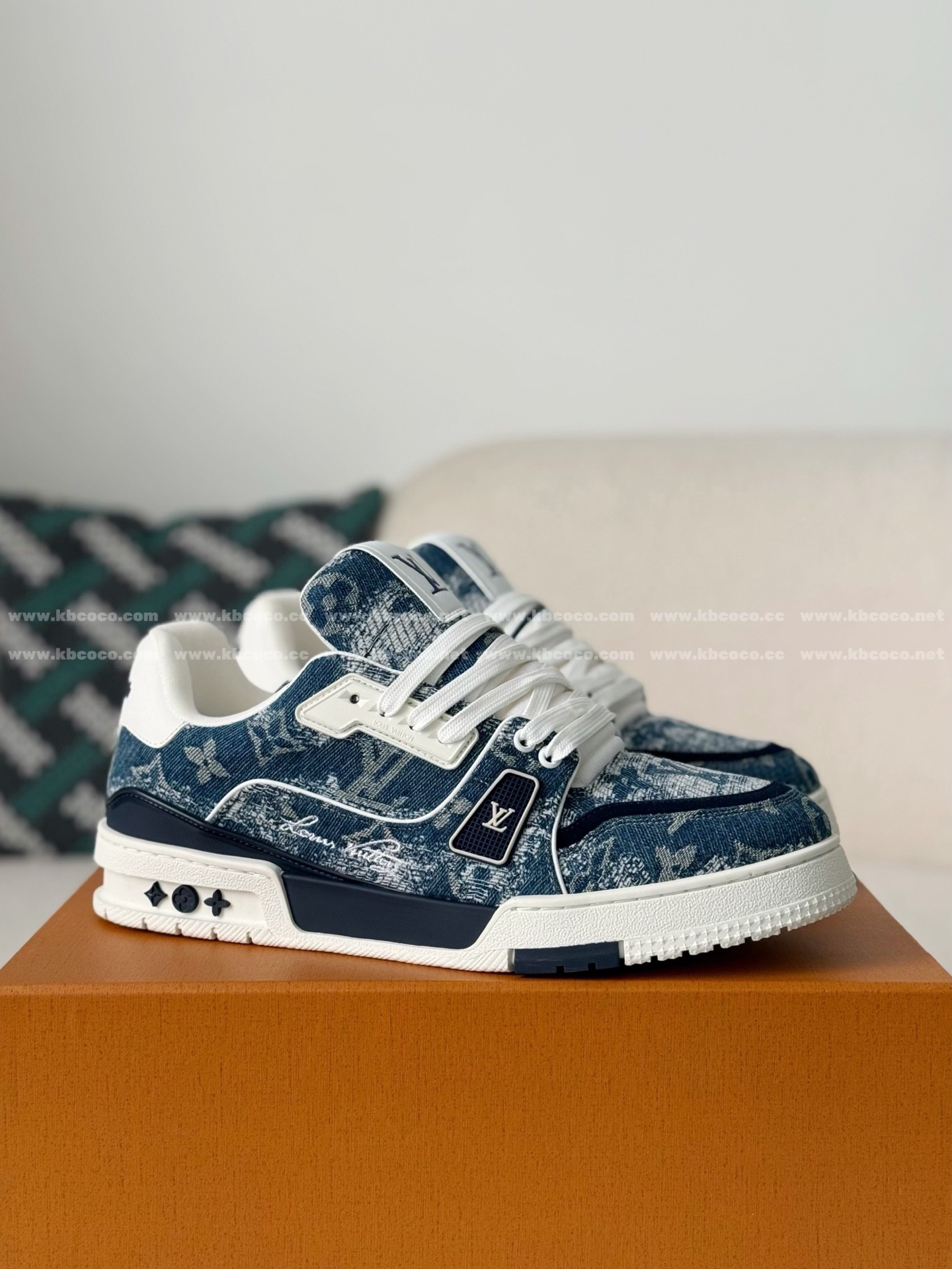 「#6619」LOUIS VUITTON TRAINER SNEAKERS