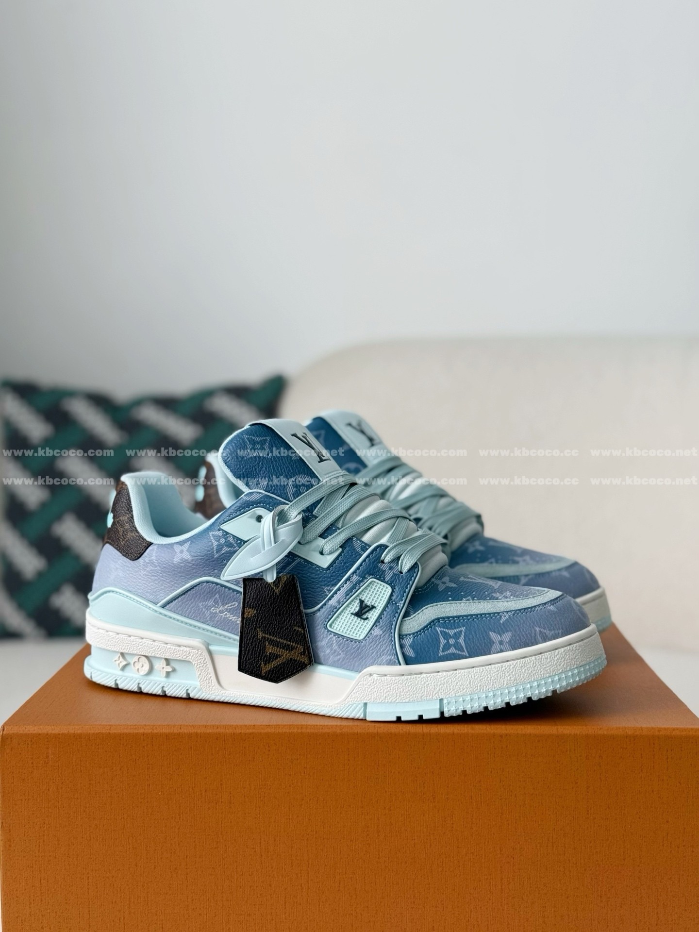 「#6636」LOUIS VUITTON TRAINER SNEAKERS