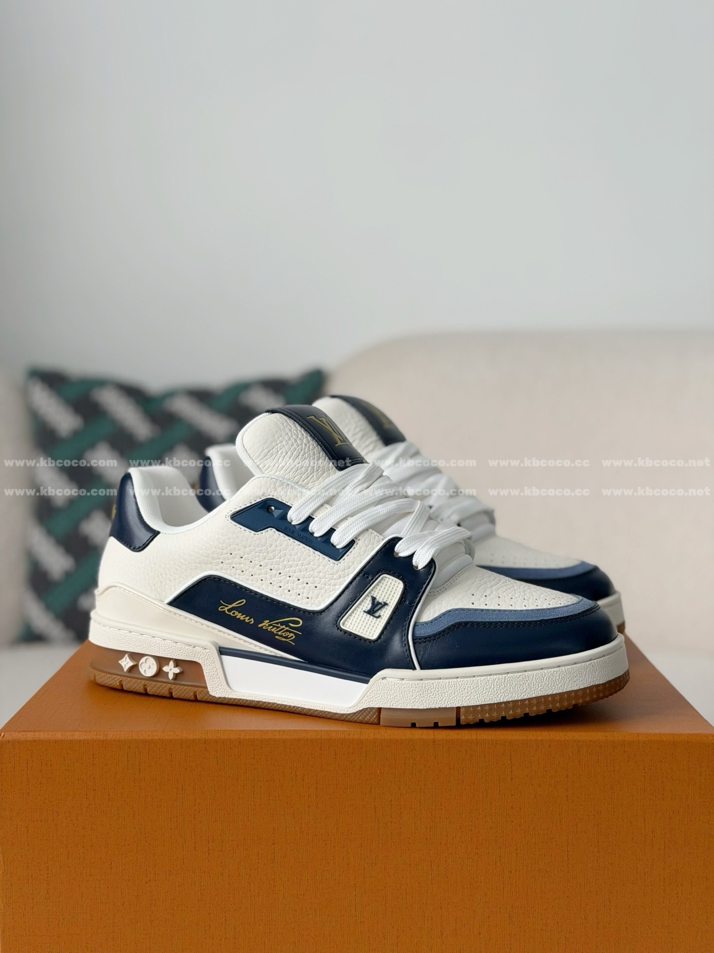 「#6686」LOUIS VUITTON TRAINER SNEAKERS