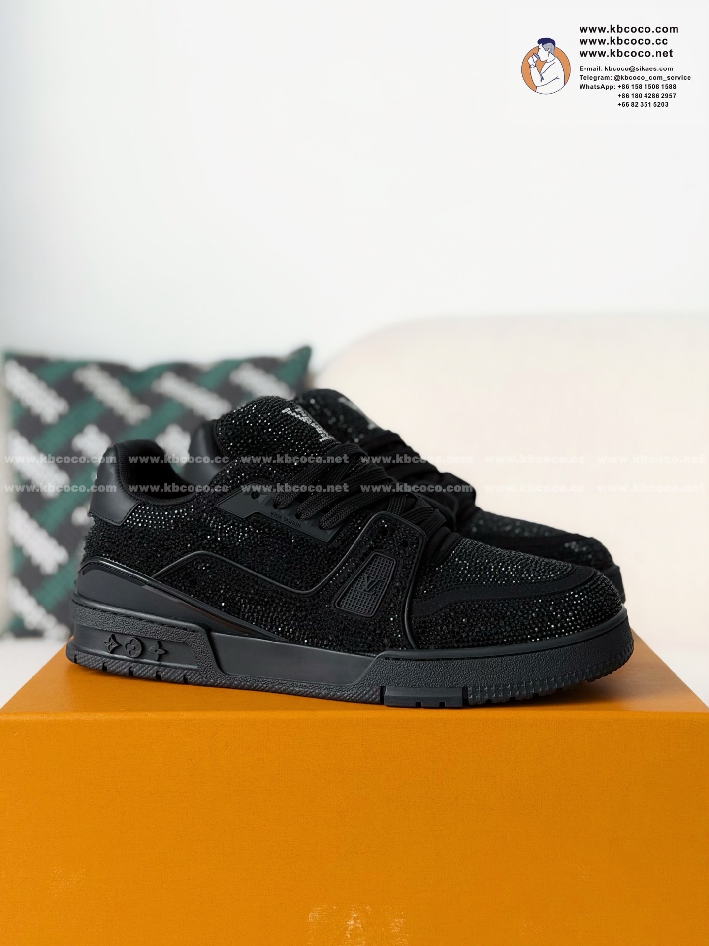「#7253」LOUIS VUITTON TRAINER SNEAKERS