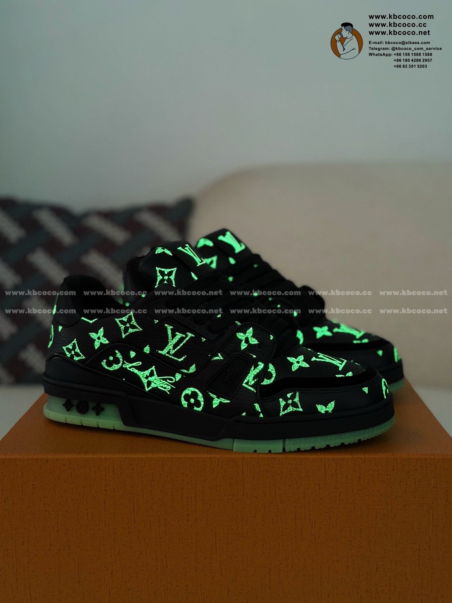 「#7708」LOUIS VUITTON TRAINER LUMINOUS SNEAKERS