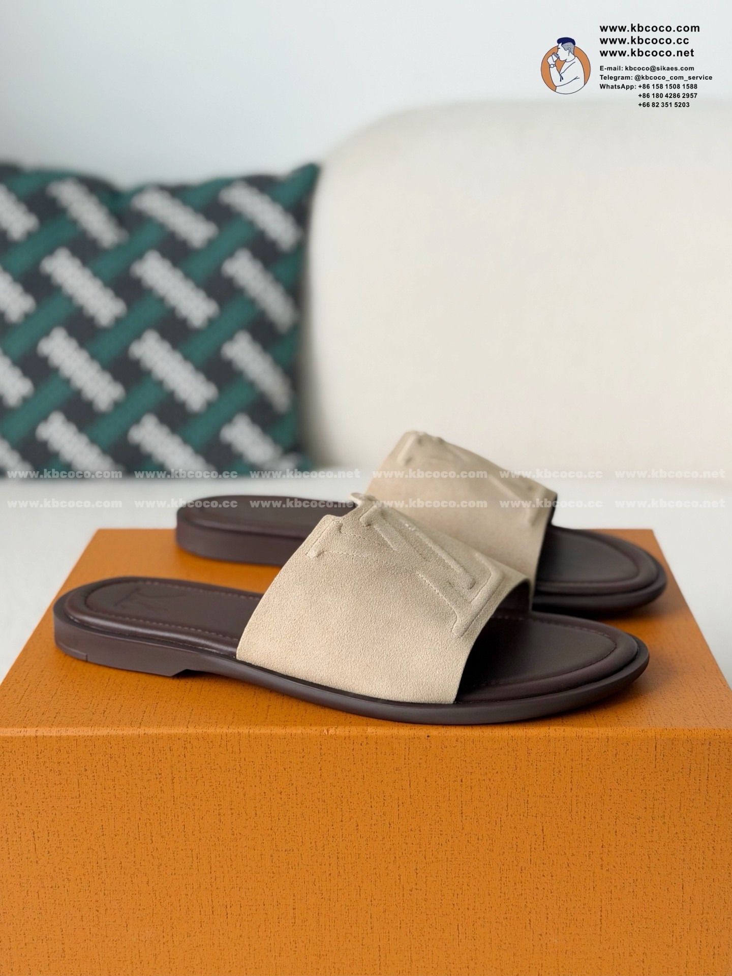 「#7774」LOUIS VUITTON PORTOFINO SLIPPERS
