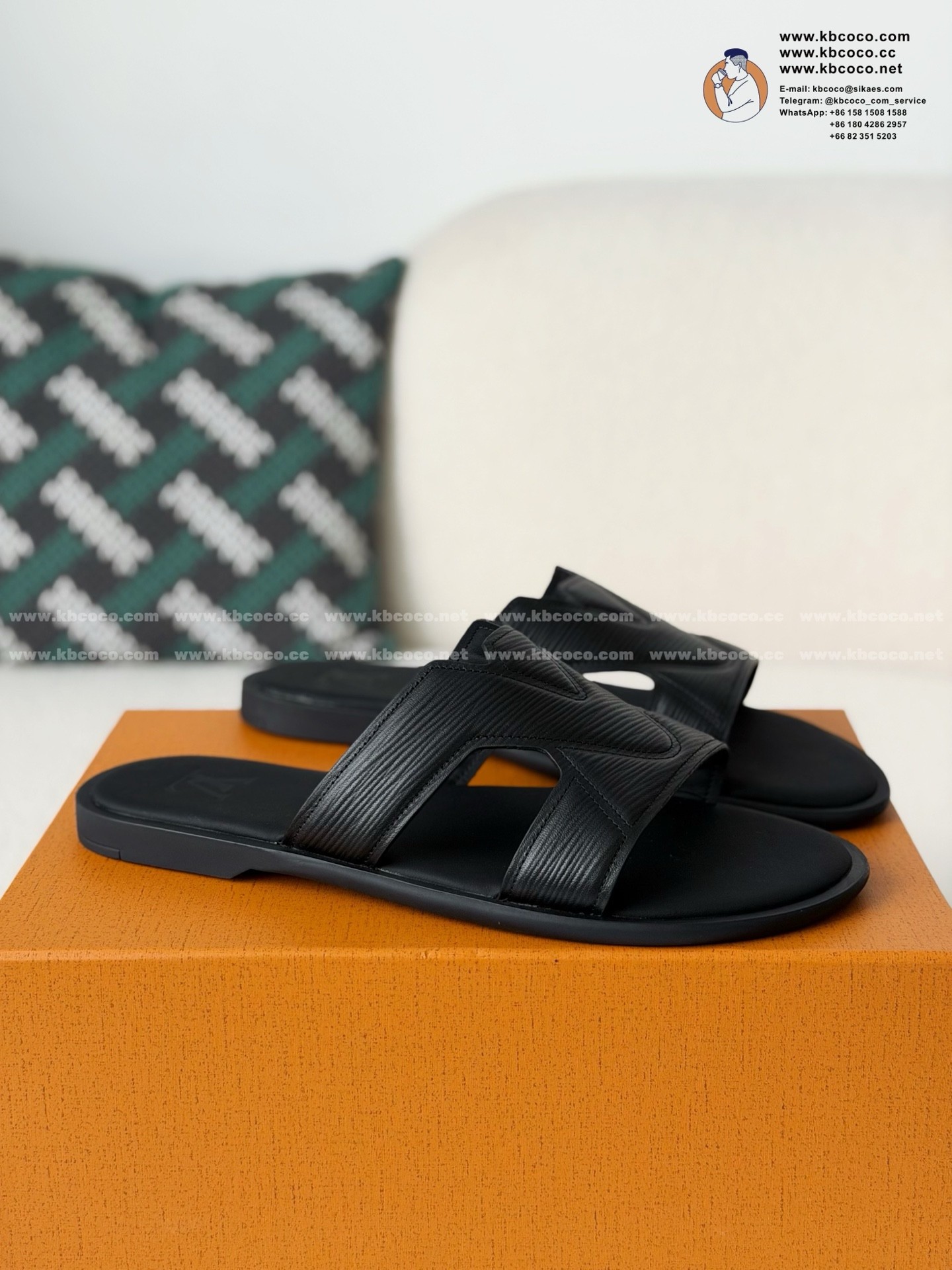 「#7776」LOUIS VUITTON OASIS SLIPPERS