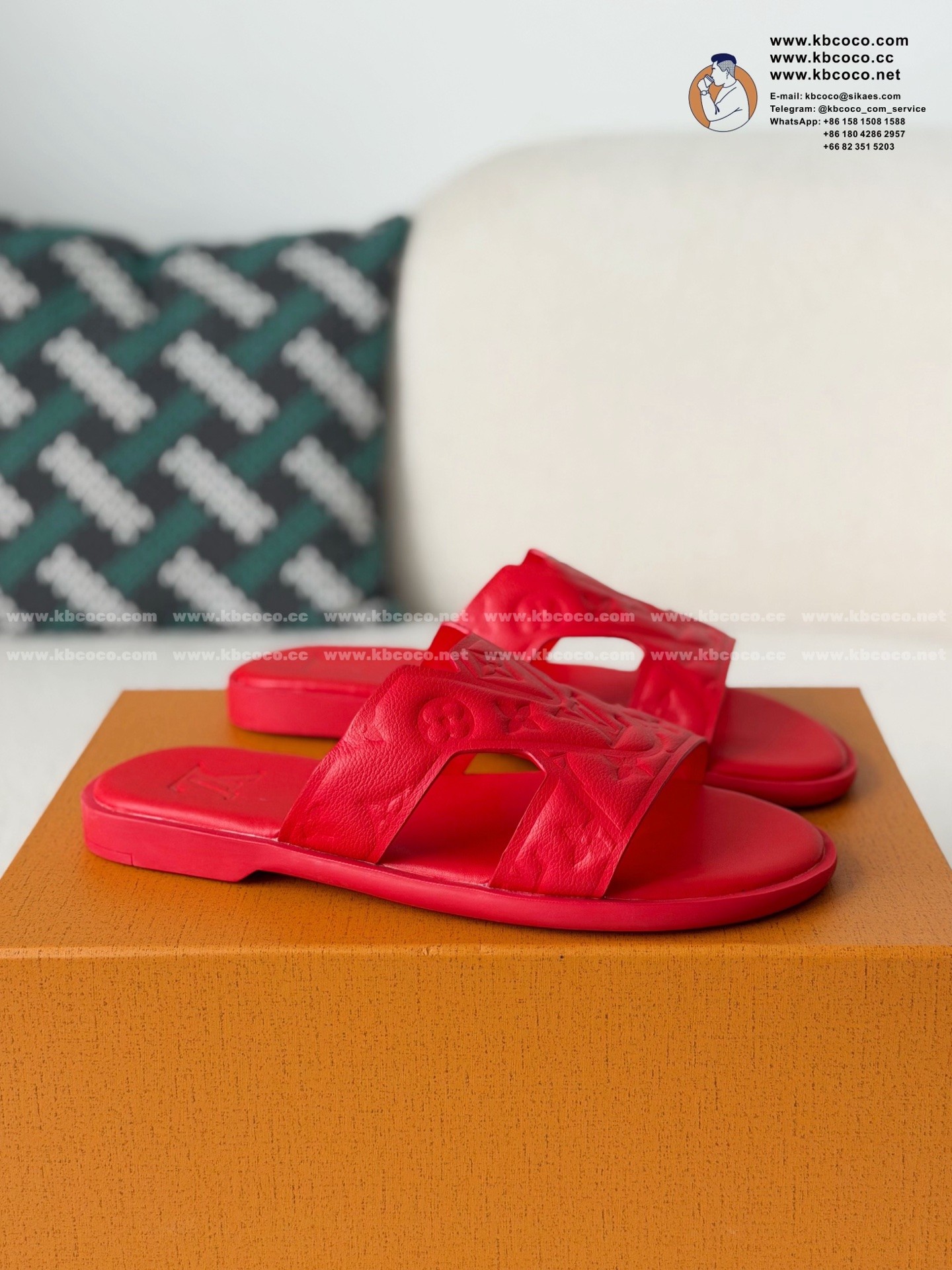 「#7777」LOUIS VUITTON OASIS SLIPPERS
