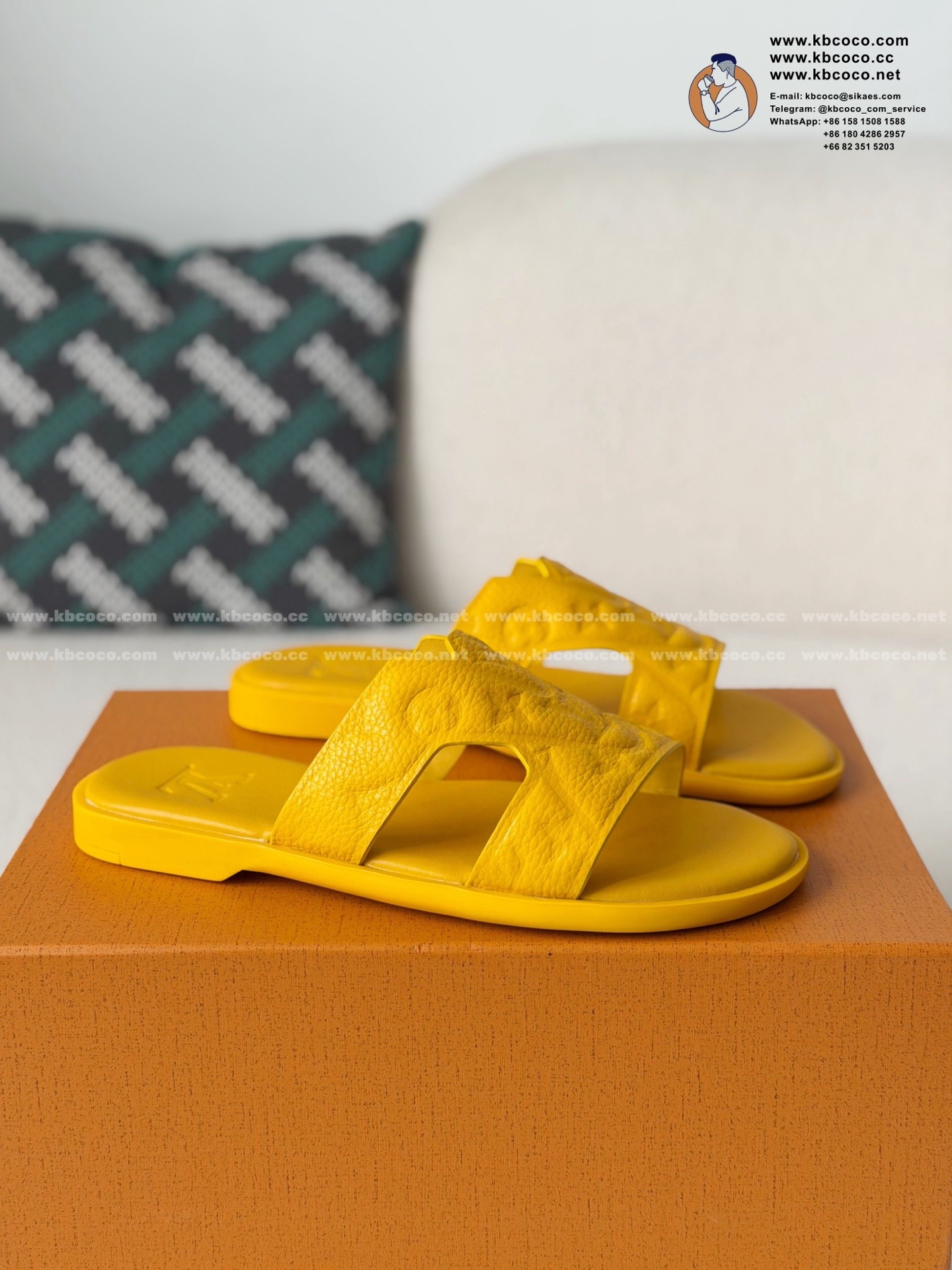 「#7780」LOUIS VUITTON OASIS SLIPPERS