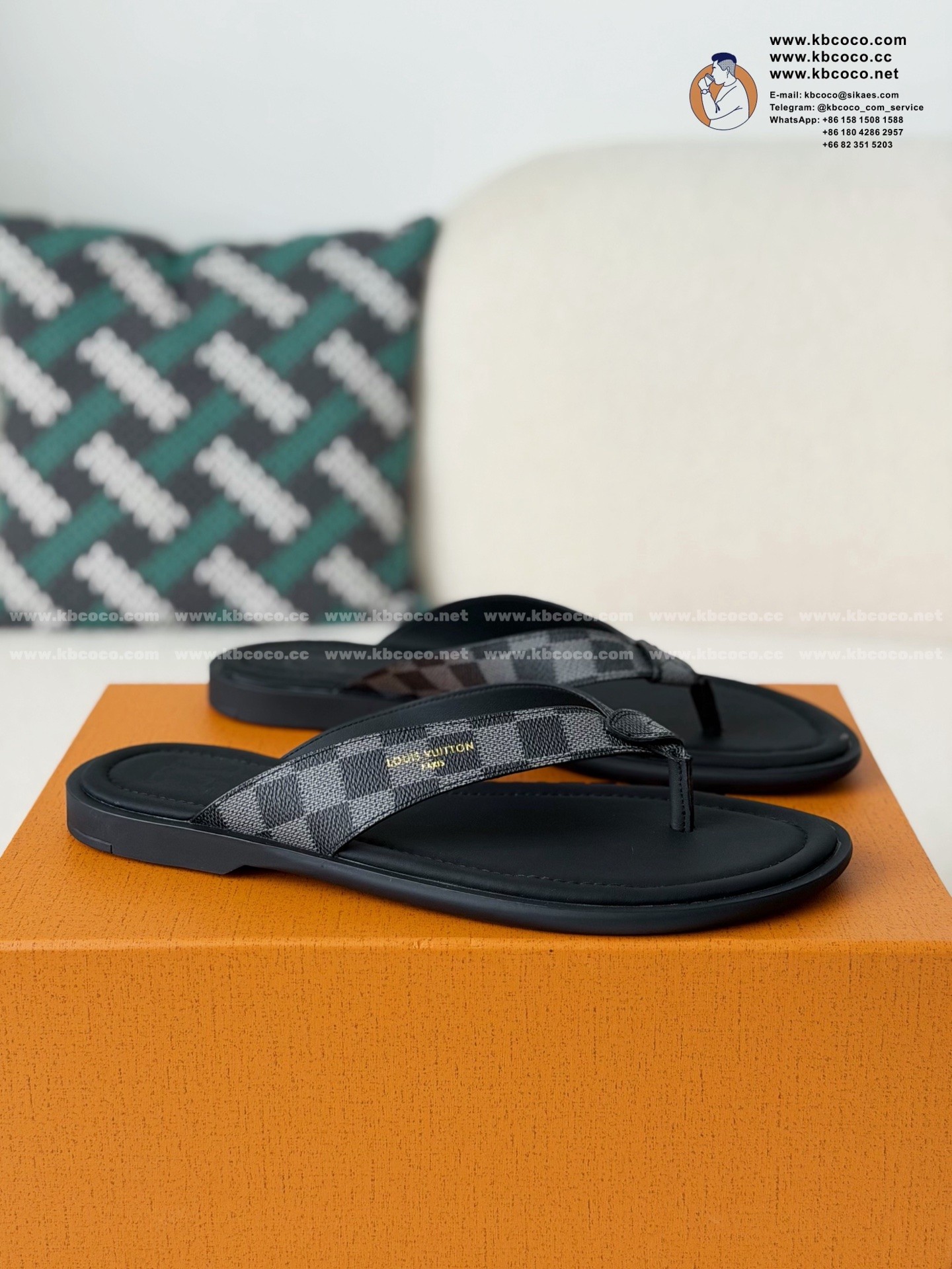 「#7786」LOUIS VUITTON FLIP-FLOPS